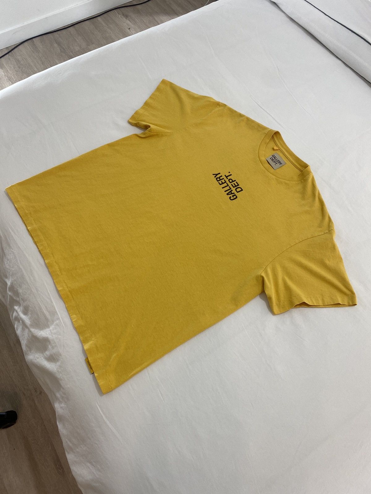 Gallery Dept. Gallery Dept Yellow Fucked Up Upside Down Reverse Logo Tee Size US XL / EU 56 / 4 - 3 Thumbnail
