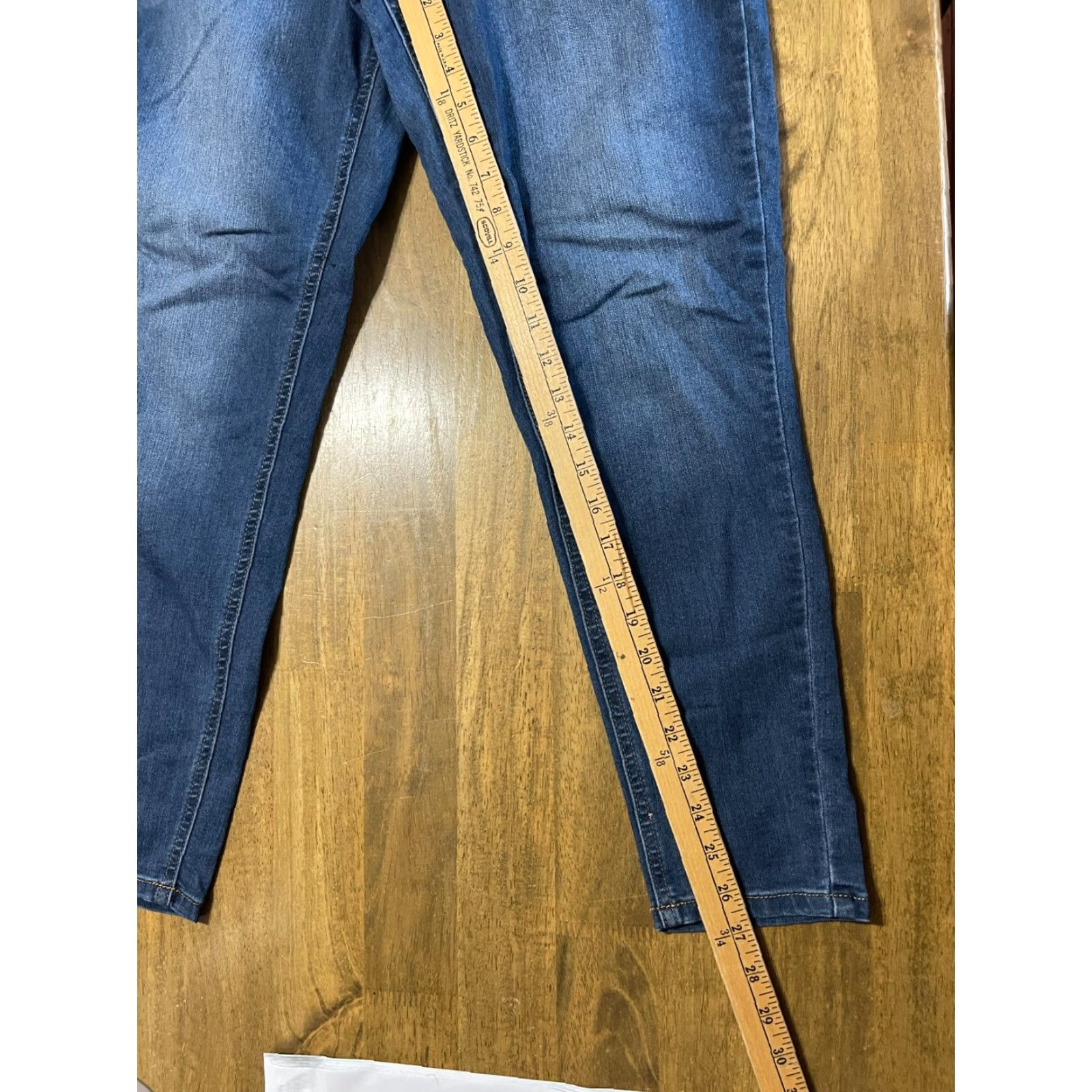 Vintage Democracy Jeans, Women's Jeans, Blue, Denim, Skinny, Pockets, Size 10, Regular, 32 in Waist, 27 in Inseam, Ab Technology, Medium Wash, Non- N/A Size 32" / US 10 / IT 46 - 5 Thumbnail