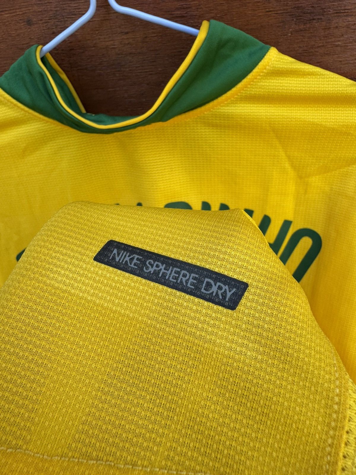 Nike Brazil 2006 World Cup RONALDINHO #10 Jersey Shirt - M - 9/10 Size US M / EU 48-50 / 2 - 10 Thumbnail