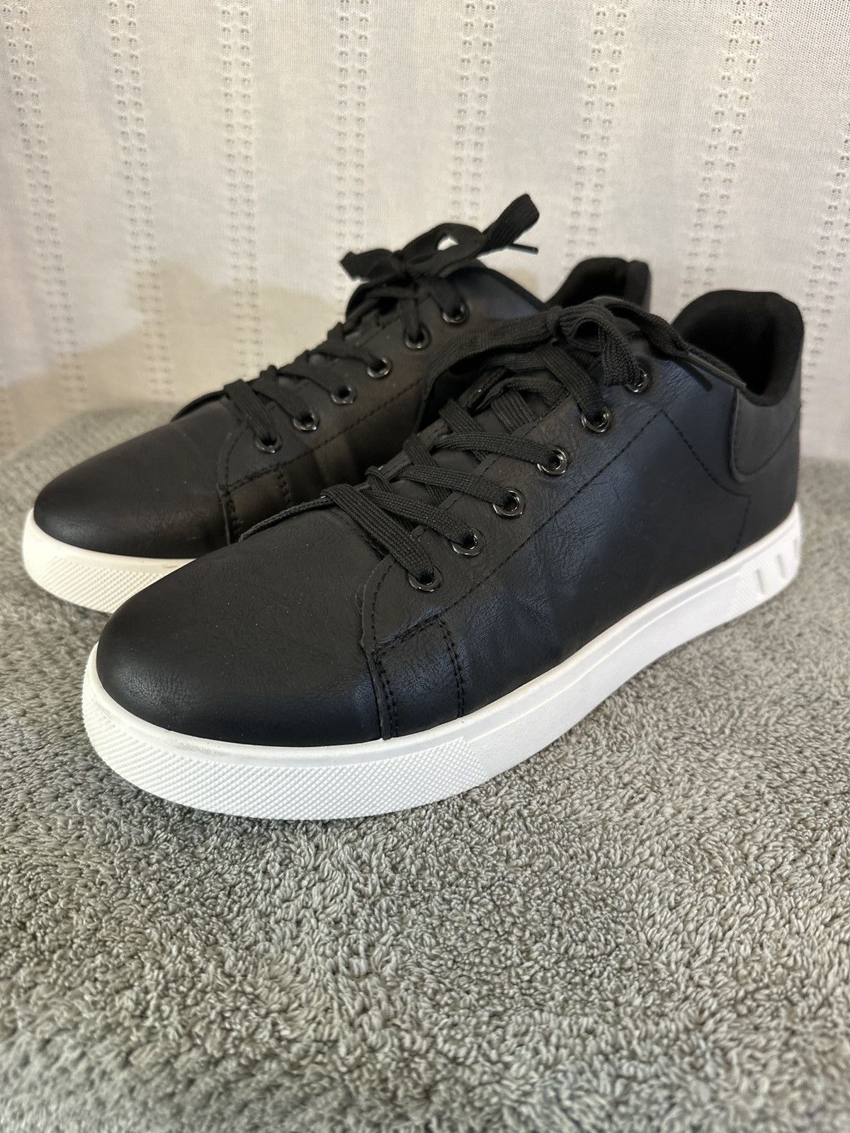 Other Casual Dress Sneakers Sz11 Size US 11 / EU 44 - 2 Thumbnail