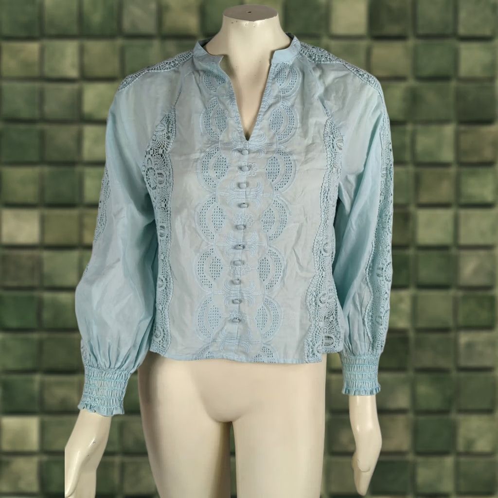 Vintage Jennifer & Grace Peasant blouse Womens M blue Lace Eyelet Shirt Boat Boho Casual Party/Cocktail Shirt Size M / US 6-8 / IT 42-44 - 1 Thumbnail