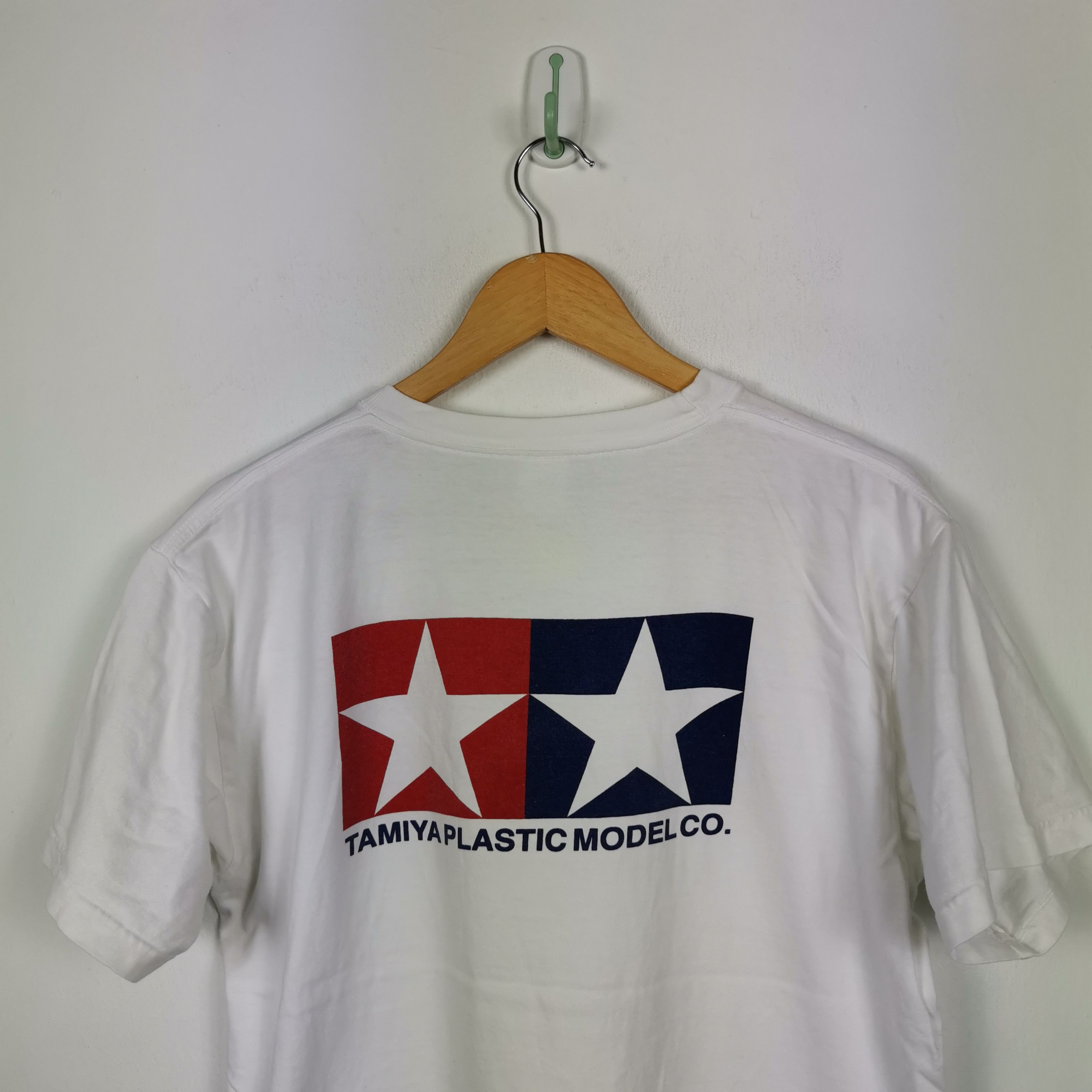 Japanese Brand Vintage Y2K Tamiya Plastic Tshirt Games Japanese Anime Tees Size US L / EU 52-54 / 3 - 3 Thumbnail