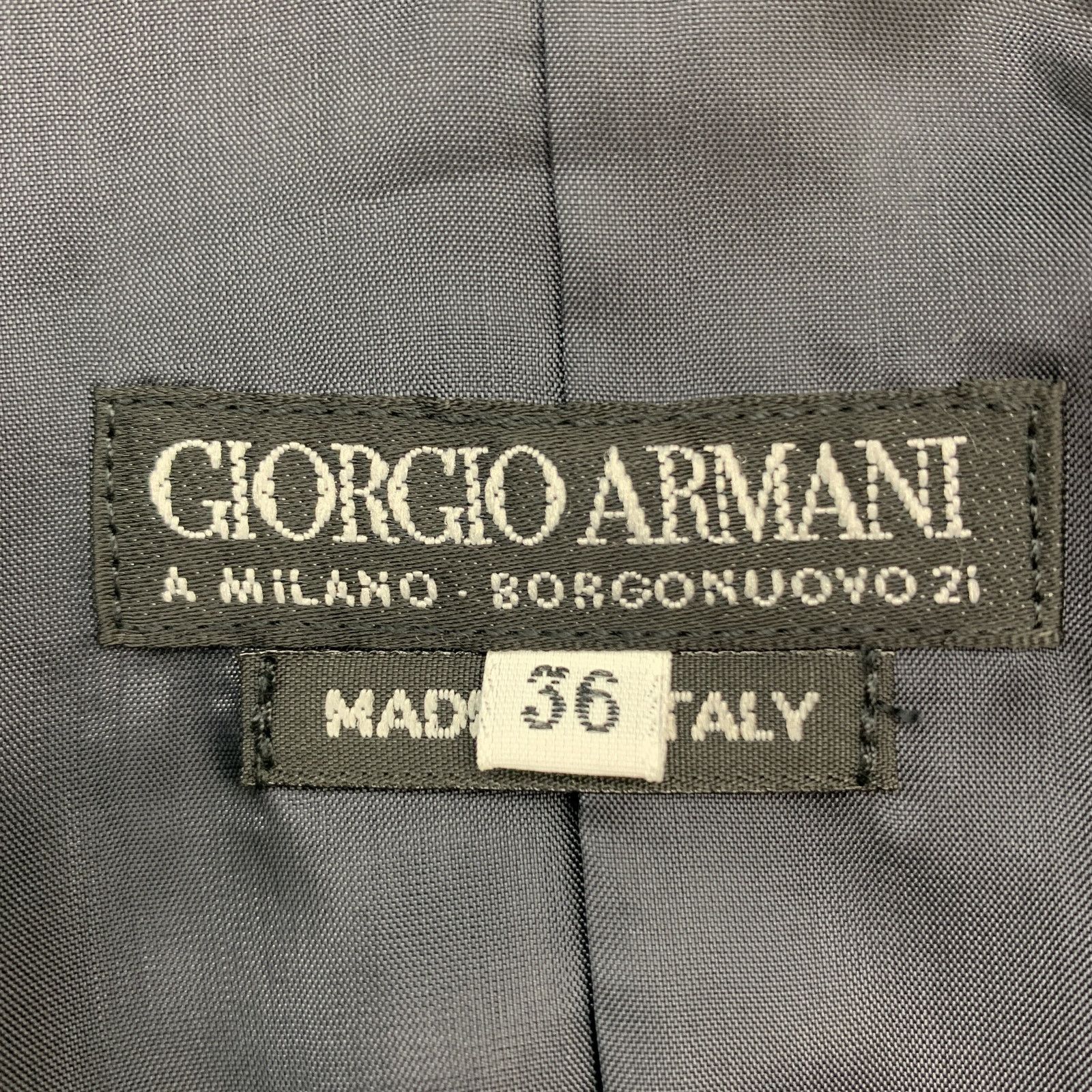 Giorgio Armani GIORGIO ARMANI Size 0 Navy Jacquard V Neck Jacket Size XS / US 0-2 / IT 36-38 - 7 Thumbnail
