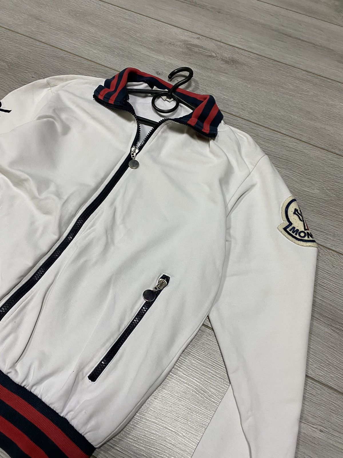 Moncler Moncler big logo stripes embroidered bomber Size US M / EU 48-50 / 2 - 2 Thumbnail