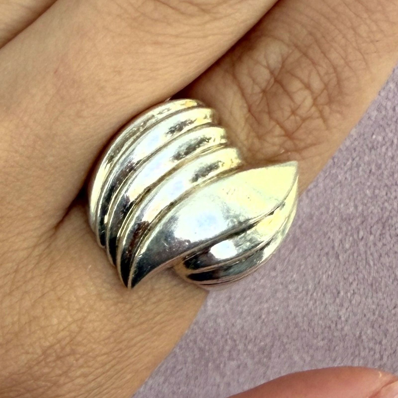 Sterling Silver sterling silver vintage chunky scalloped dome ring size 7.5 Size ONE SIZE - 1 Thumbnail