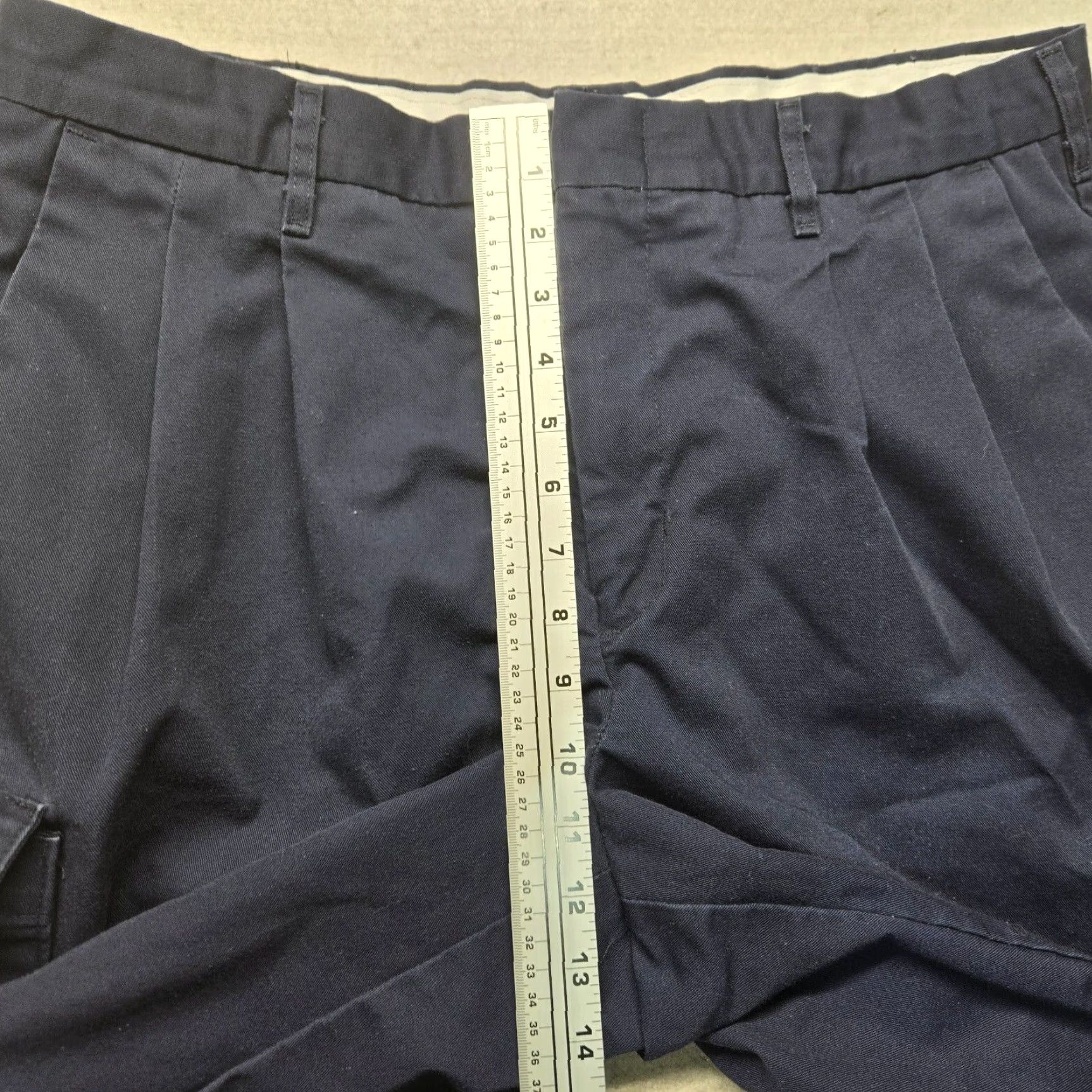 Vintage WearGard Cargo Shorts Blue Solid Workwear Front Pockets Adult Men's 36W 36 in Waist 36 Canvas Cotton Polyester Pockets Slas... Size US 36 / EU 52 - 7 Thumbnail