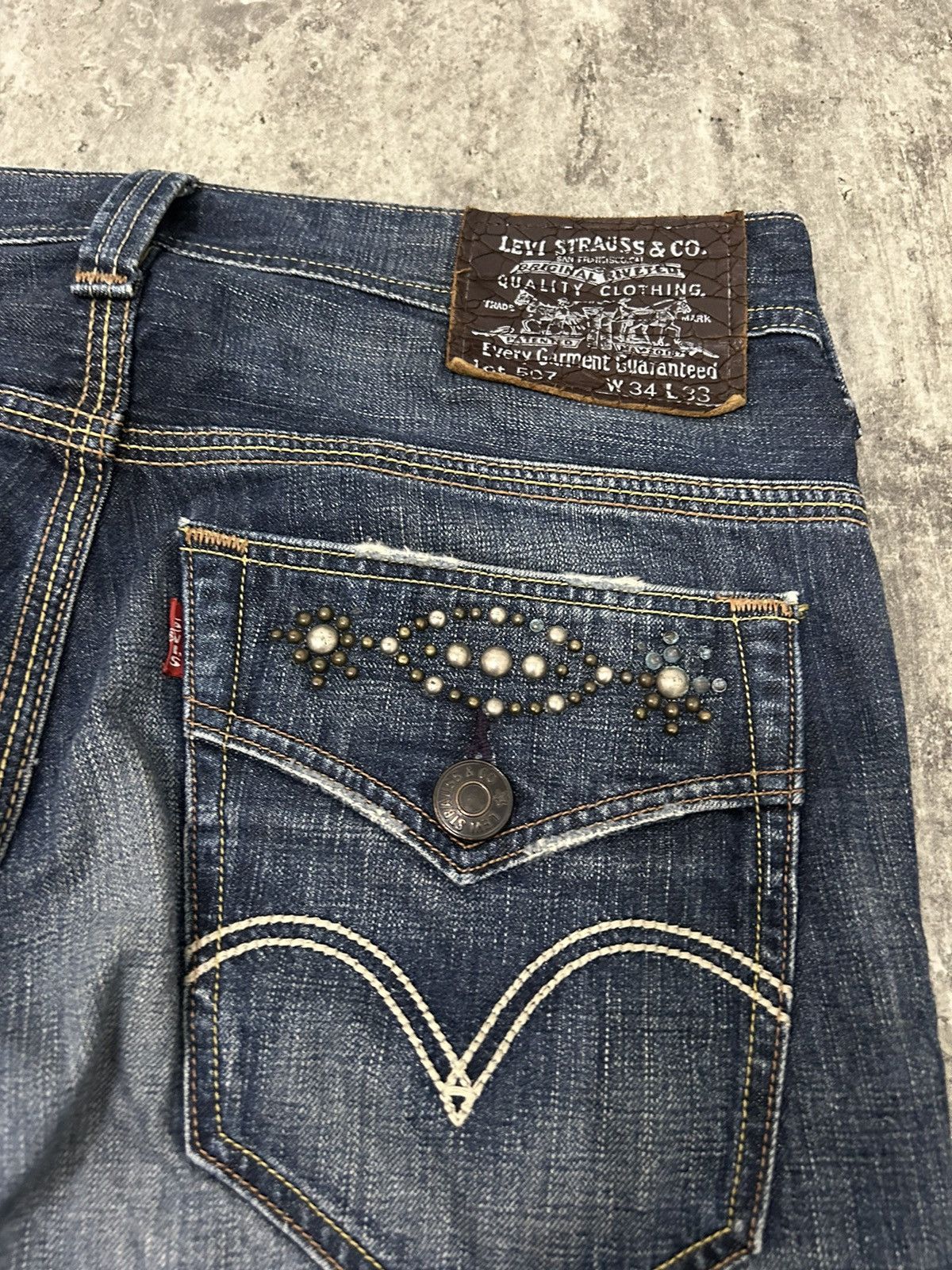 Levi's 90s Levis 507 Vintage Y2K Boot Cut Retro Denim Pants Size US 36 / EU 52 - 18 Thumbnail