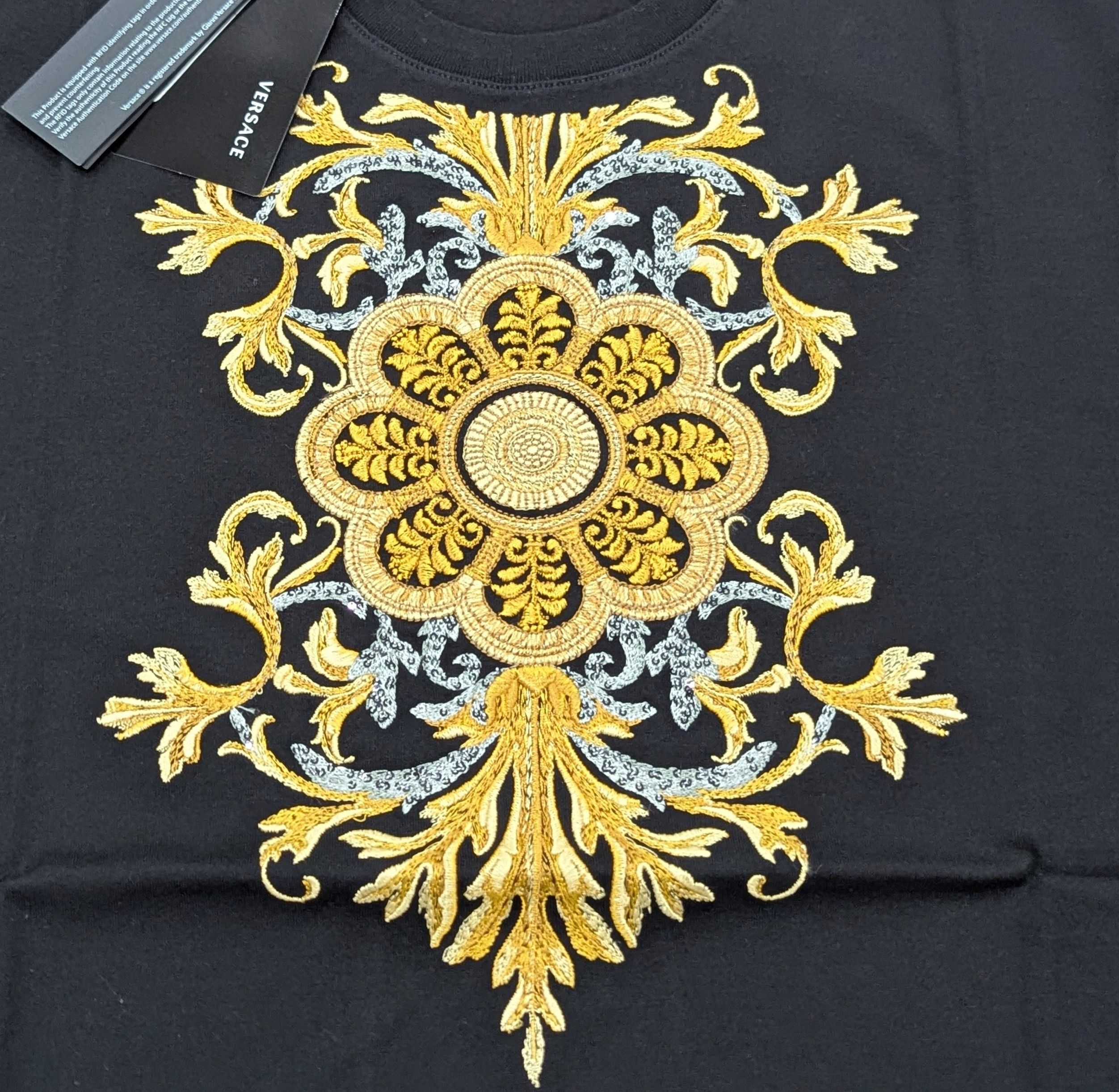 Versace VERSACE Baroque Graphic Crewneck T-Shirt Black/Gold Small Size US S / EU 44-46 / 1 - 3 Thumbnail