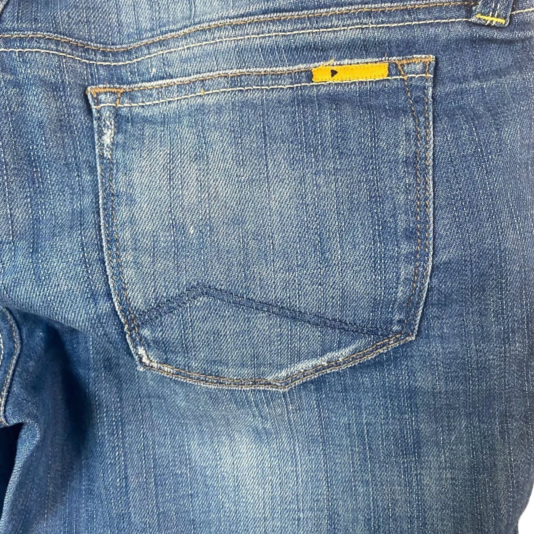 Denime Meltin' Pot Pamel Bermuda Jean Shorts Women's 30 Medium Wash Denim Blue 5-Pocket Style Bermuda, 98% Cotton 2% Elastane Womens/Plus? Size 30" / US 8 / IT 44 - 7 Thumbnail