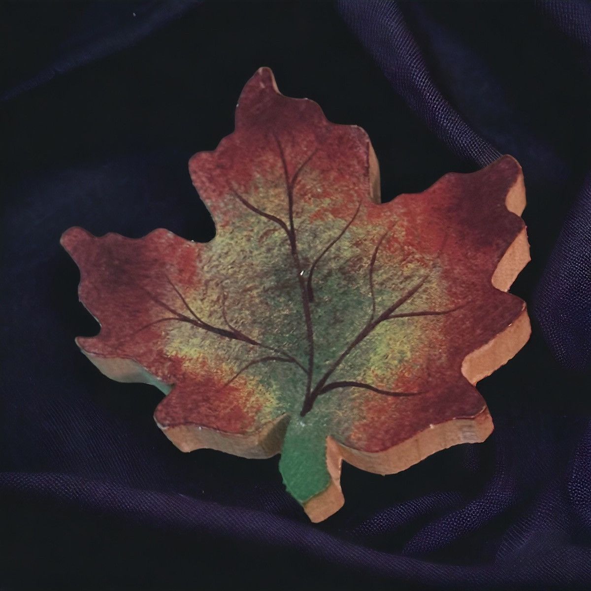 Vintage Vintage wooden autumn leaf brooch Size ONE SIZE - 1 Thumbnail