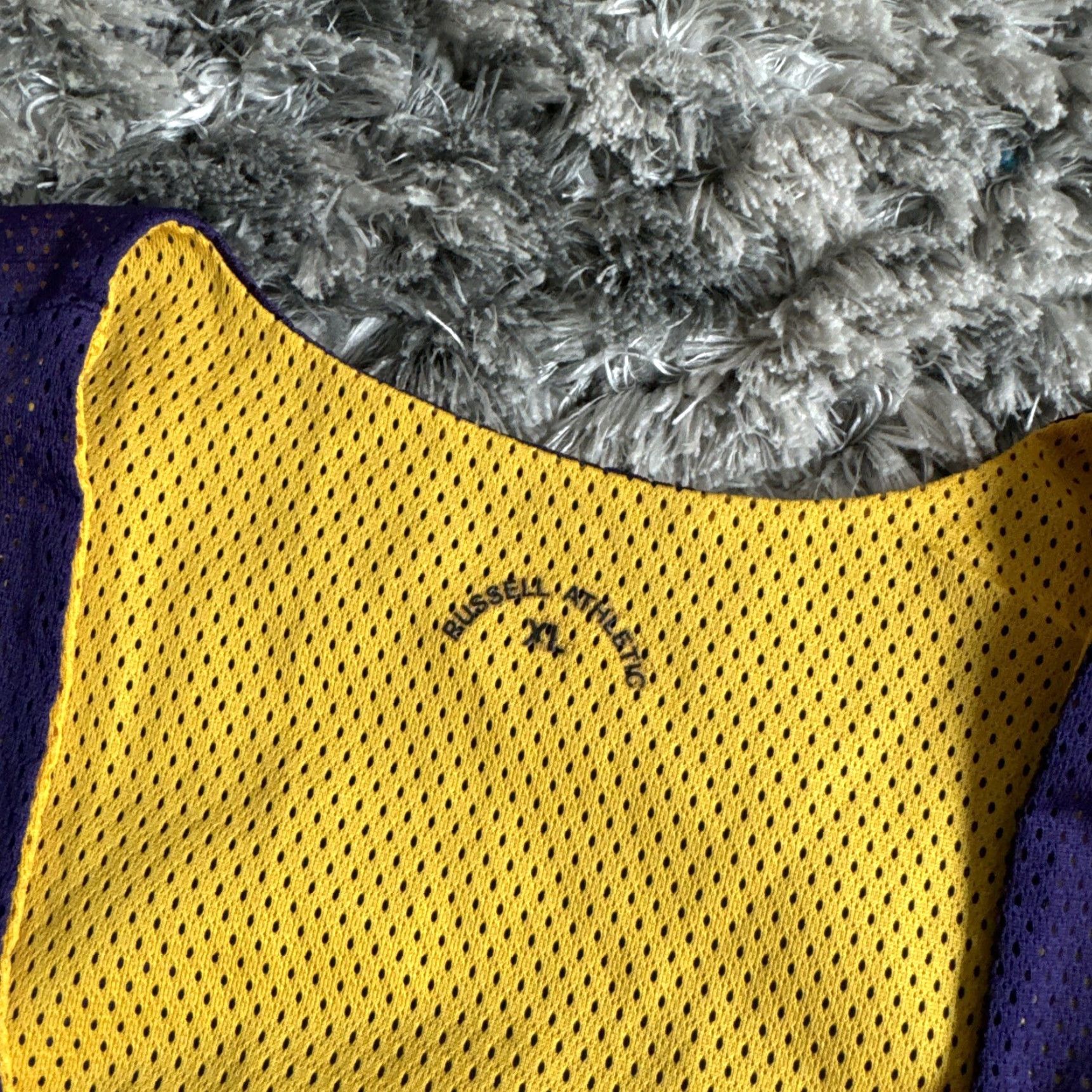 Vintage VINTAGE Russell XL Men T-Shirt Jersey Yellow Kobe Style Purple & Yellow #54 Practice Jersey Custom Size US XL / EU 56 / 4 - 3 Thumbnail