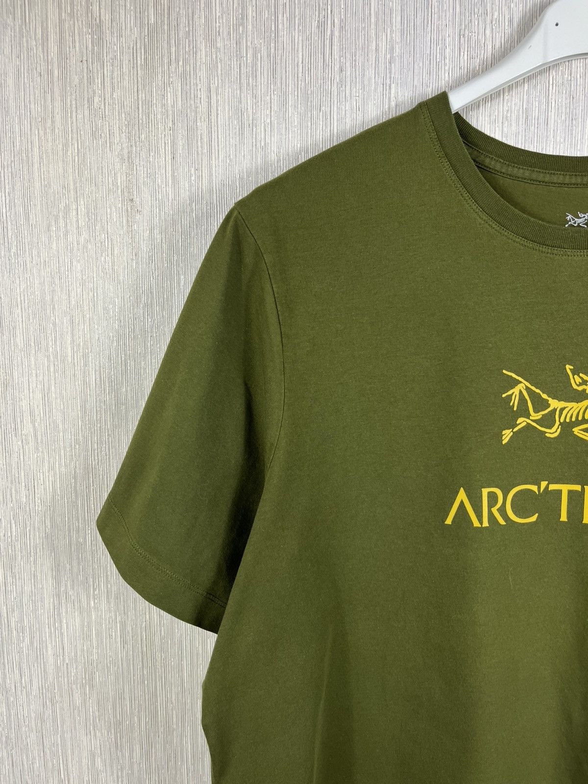 Arc'teryx Arc’teryx big central logo bird arc’word t-shirt ss mens tee Size US L / EU 52-54 / 3 - 5 Thumbnail