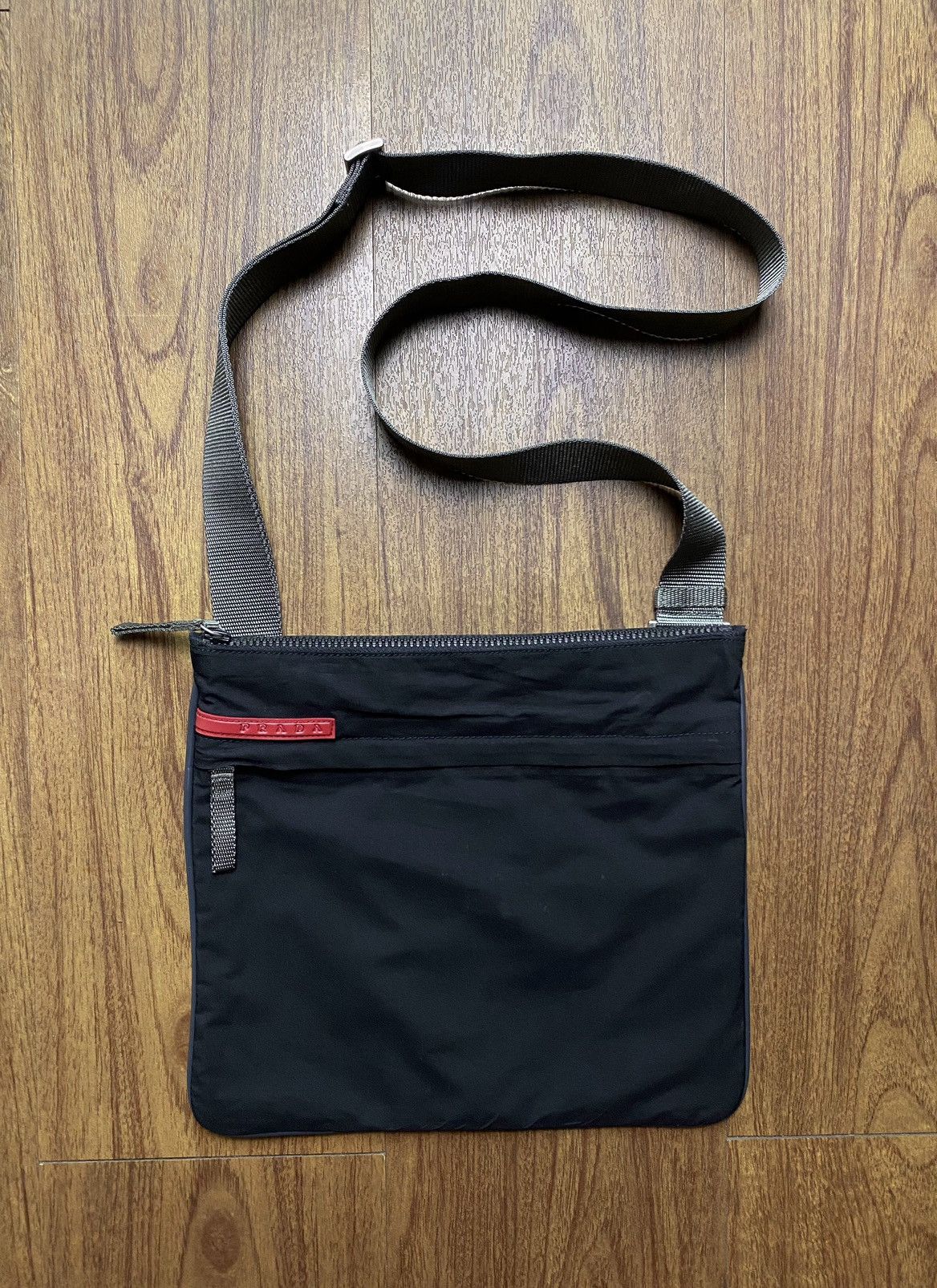 バッグ 2000s PRADA SPORT NYLON BODY BAG バッグ 2000s PRADA SPORT NYLON BODY BAG 2000s PRADA SPORT NYLON