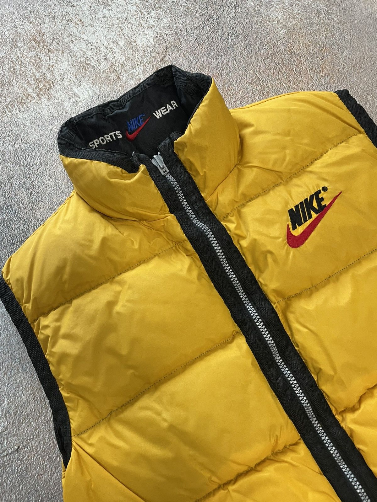 Nike ACG Vintage Nike ACG Reversible Puffer Vest Big Swoosh Size US M / EU 48-50 / 2 - 2 Thumbnail