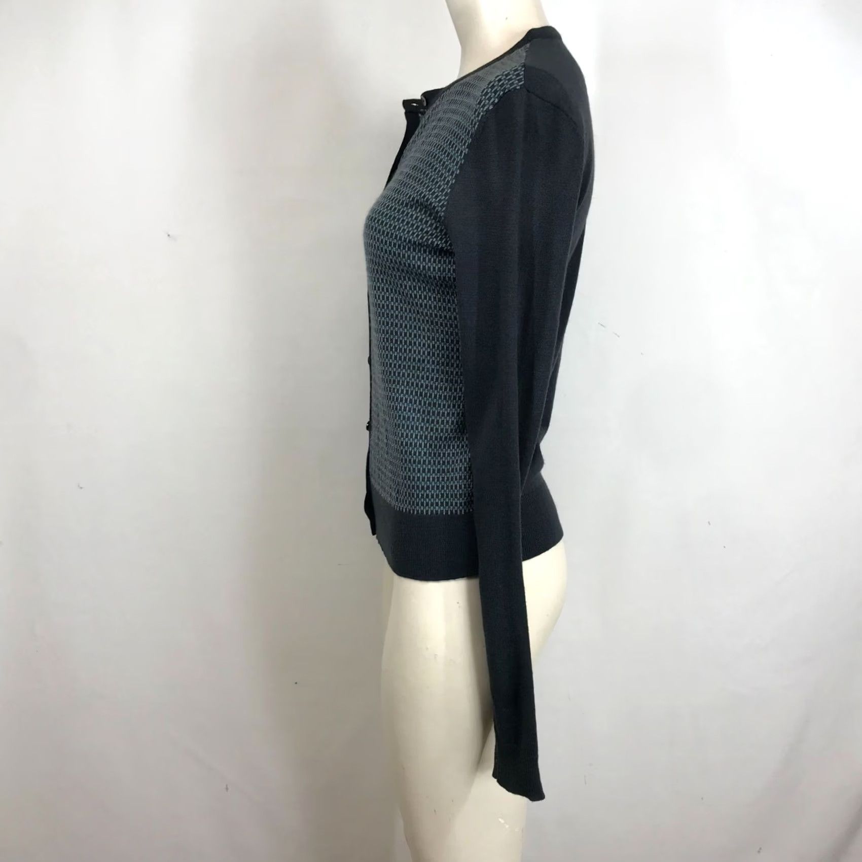 Vintage HALOGEN WOMEN'S XS GRAY LONG SLEEVE BUTTON MERINO WOOL BLEND CARDIGAN SWEATER Size XS / US 0-2 / IT 36-38 - 6 Thumbnail