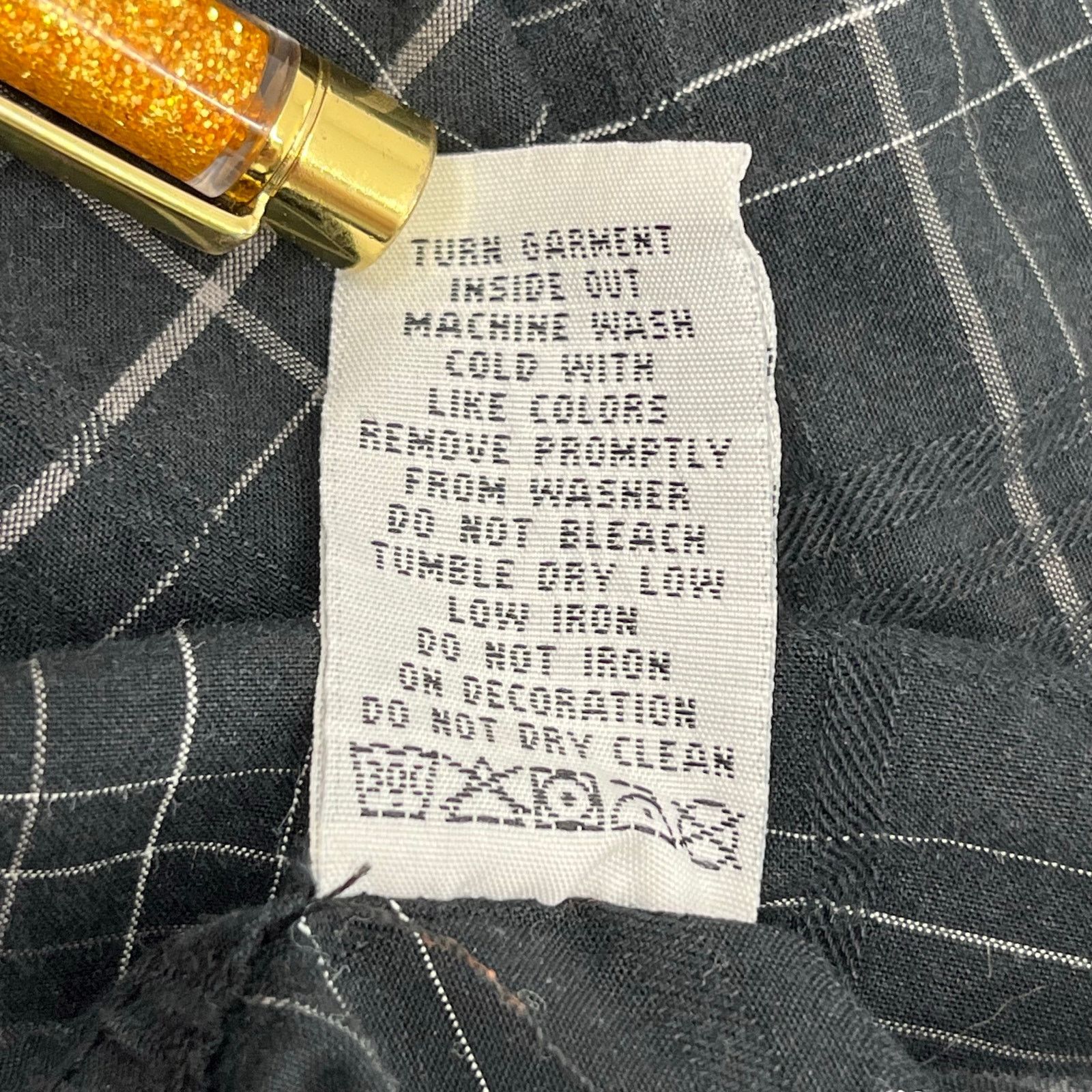 Marc Ecko Mark Ecko Cut & Sew Long Sleeve Plaid Button Down Shirt XL Size US XL / EU 56 / 4 - 7 Thumbnail