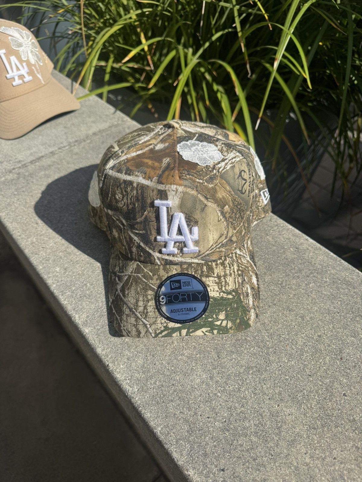 Other RealTree Camo A Frame Snapback embroidered flowers lace brim Size ONE SIZE - 1 Thumbnail