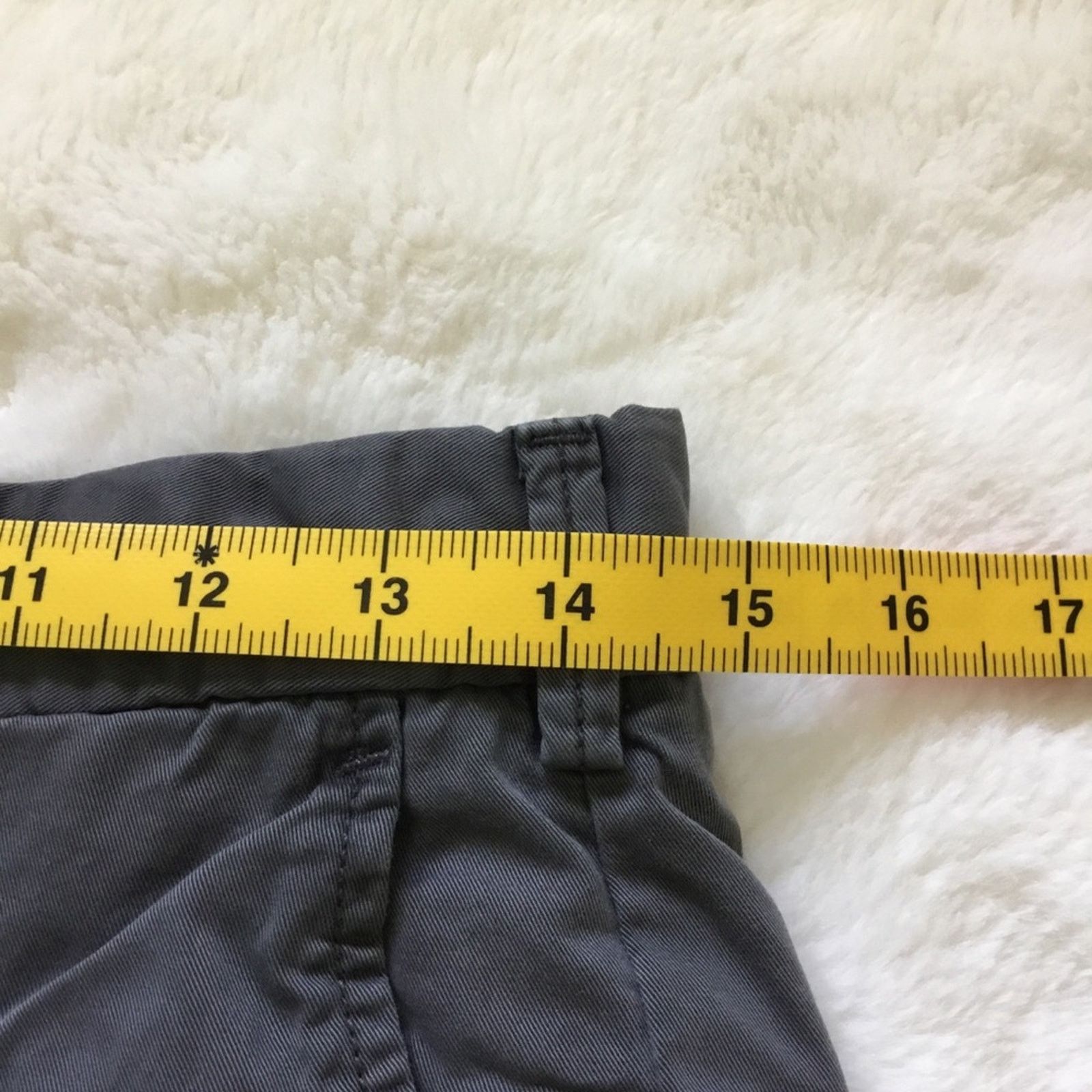 Uniqlo Uniqlo Men's Charcoal Gray Flat-Front Shorts Size US 28 / EU 44 - 6 Thumbnail