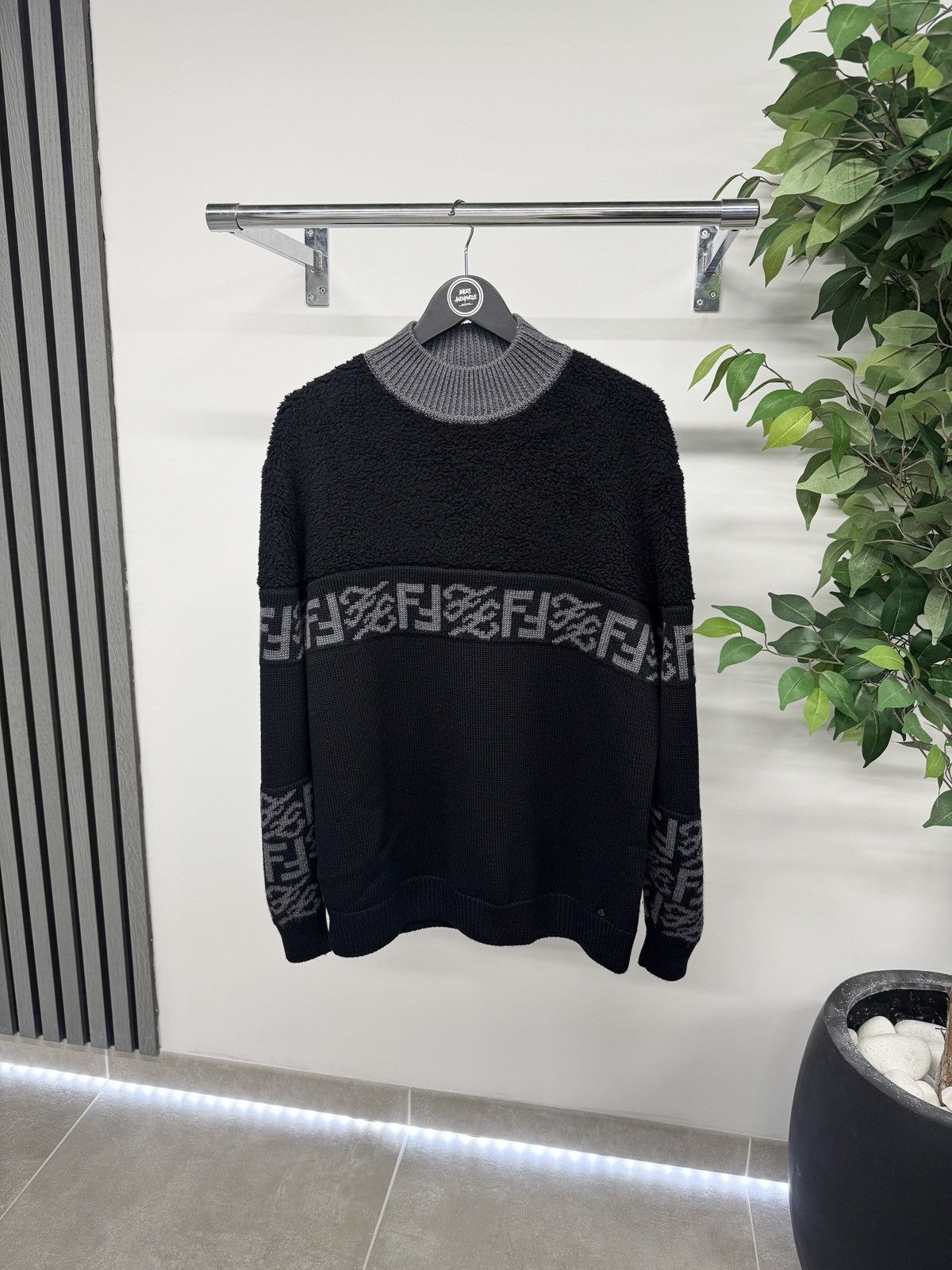 Fendi Fendi Karligraphy Monogrammed Sweatshirt In Black RRP £905 Size US M / EU 48-50 / 2 - 1 Thumbnail