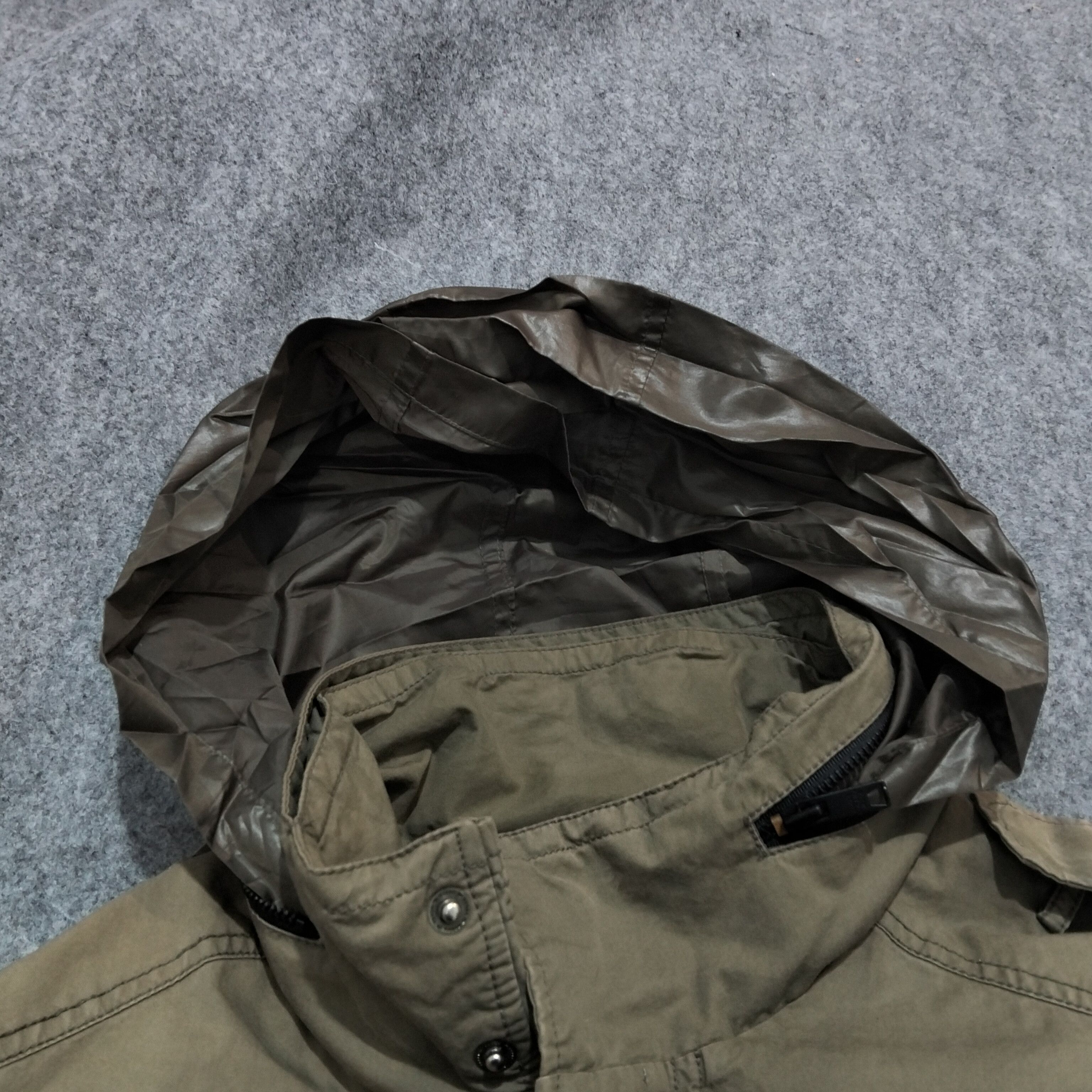 Codes Combine × Japanese Brand 🔥 Codes Combine Military Style Parka with Peace logo🔥 Size US L / EU 52-54 / 3 - 14 Thumbnail