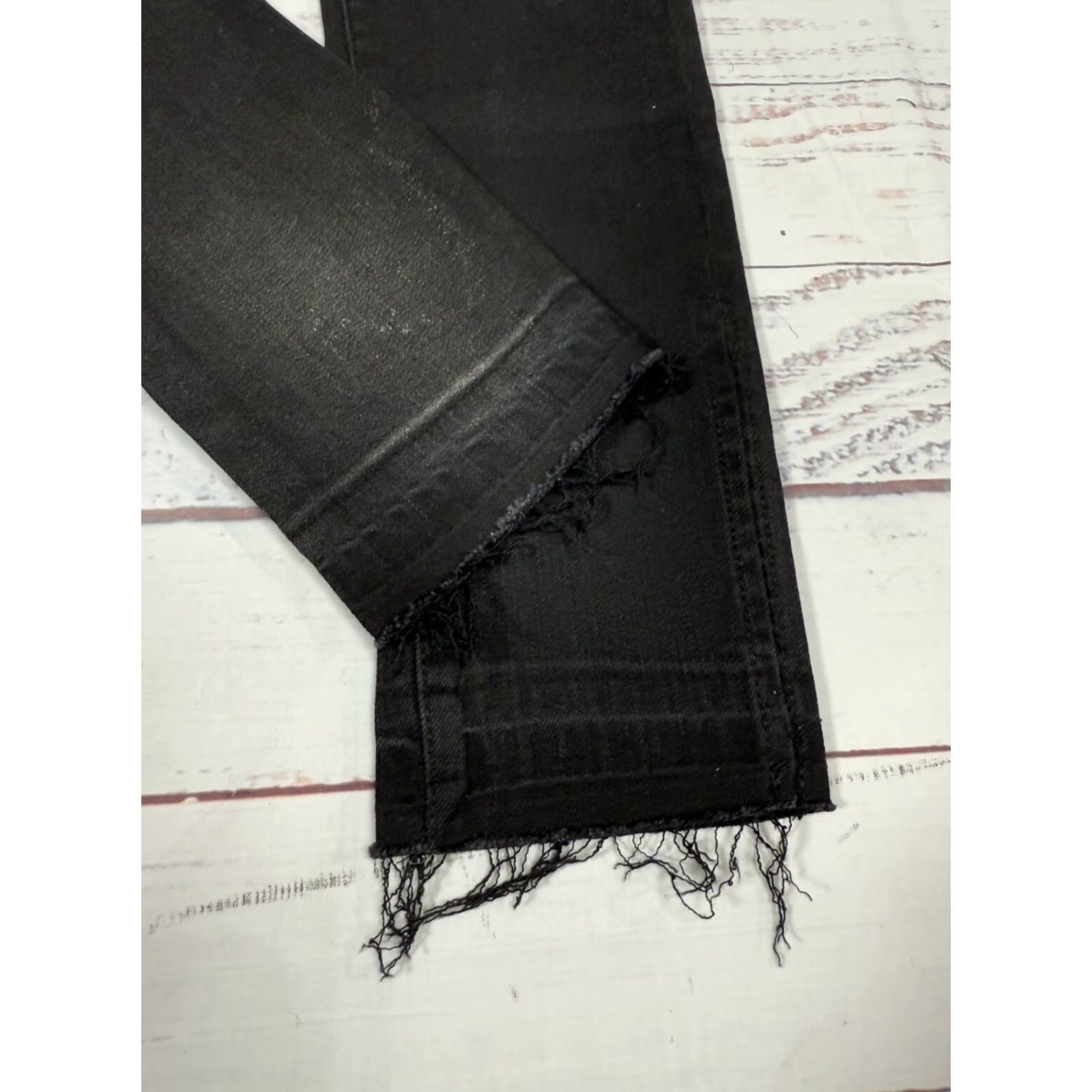 Vintage VINTAGE Rachel Rachel Roy Black Jeans Studded Raw Edge Distressed Ankle Sz 24 NWT Women Jeans Rhinestone 90s Mens Womens Girls Size 42" / US 20 - 7 Thumbnail