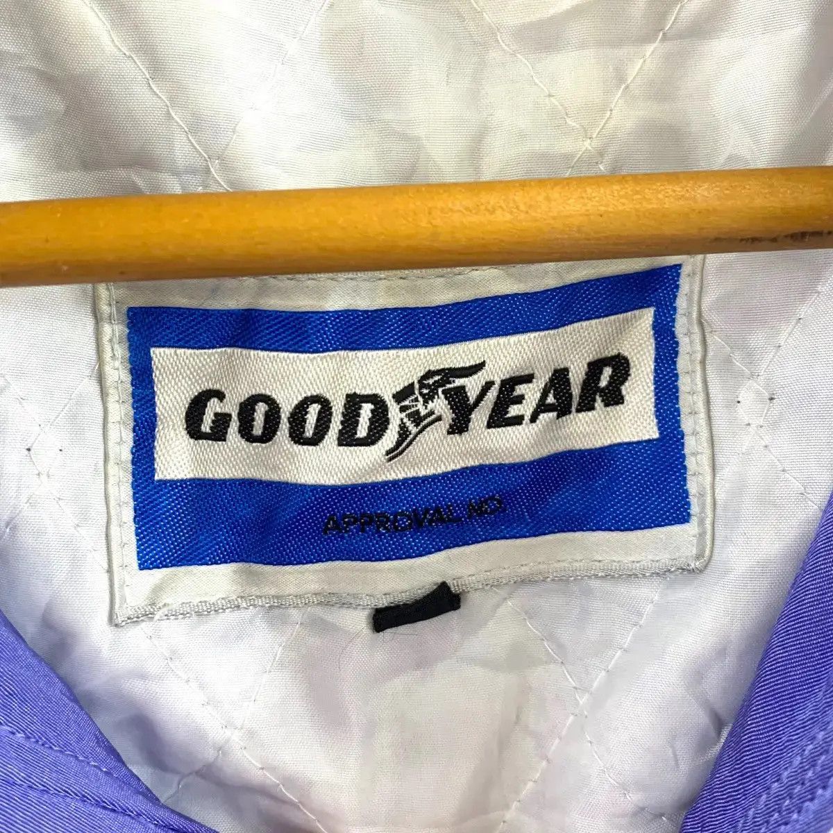 Vintage 80’ GOOD YEAR F1 RACING Eagle Vr Gatorback Jacket