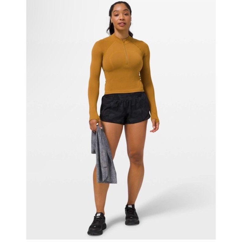 Lululemon Lululemon Hotty Hot Short II *2.5" Heritage 365 Size 28" / US 6 / IT 42 - 6 Thumbnail