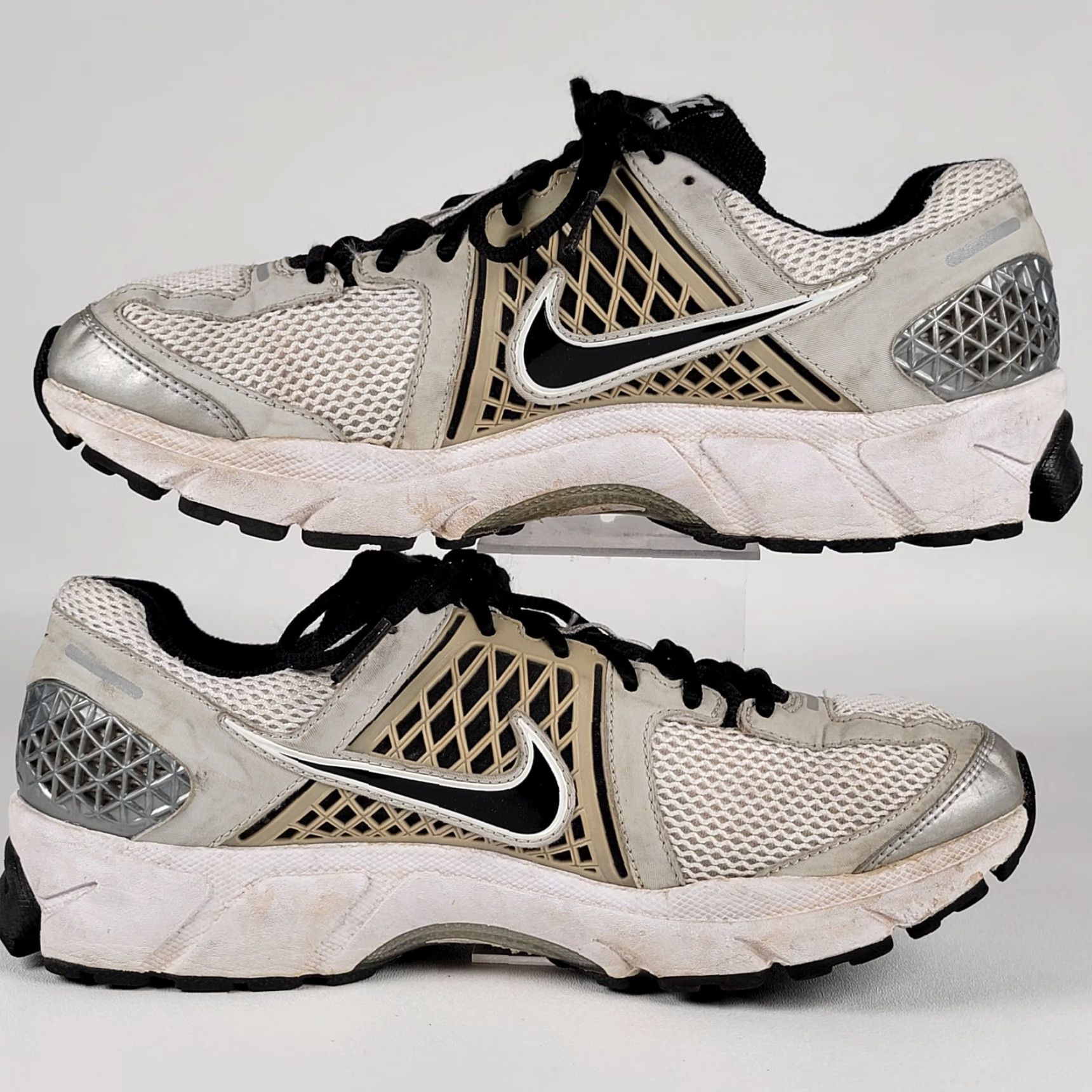 Nike Nike Vomero 6 Running Shoes Mens 9 M 42.5 EU White Silver Logo Breathable Cushioned Lightweight Sneakers Athletic Activewear Casual Sports Mens Size US 8 / IT 38 - 4 Thumbnail