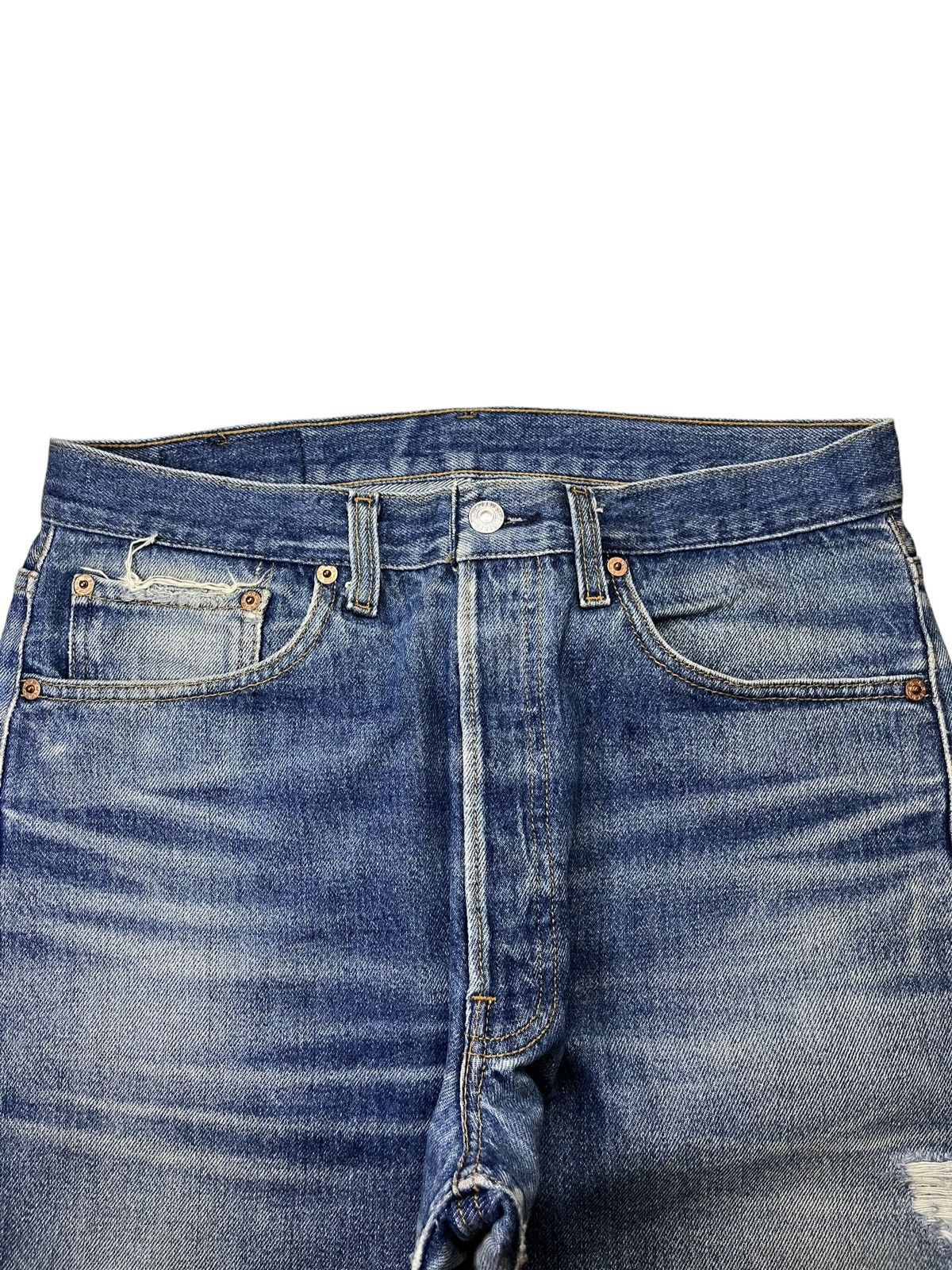 Levi's × Levi's Vintage Clothing Vintage 80s Levis 501 Blue Wash Distress Ripped Loose Jeans Size US 31 - 4 Thumbnail