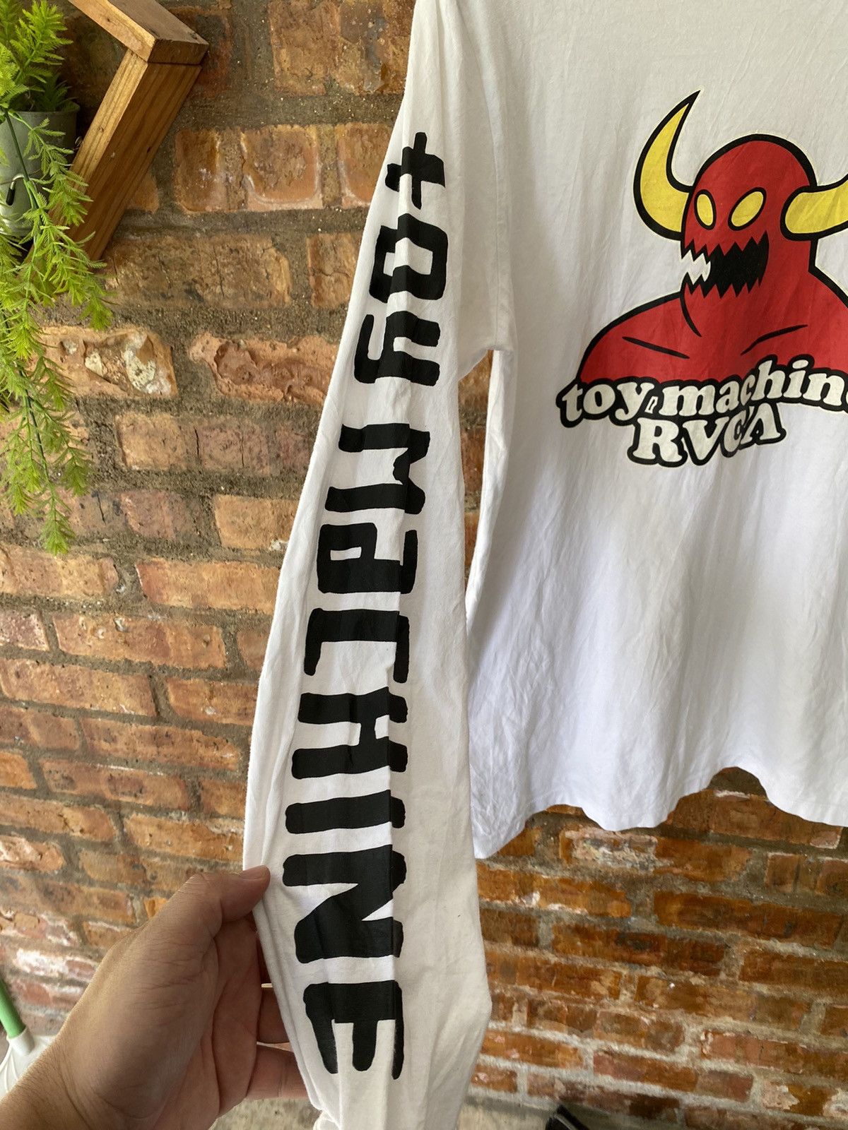 RVCA × Toy Machine TOY Machine X RVCA iconic logo skate Size US L / EU 52-54 / 3 - 5 Thumbnail