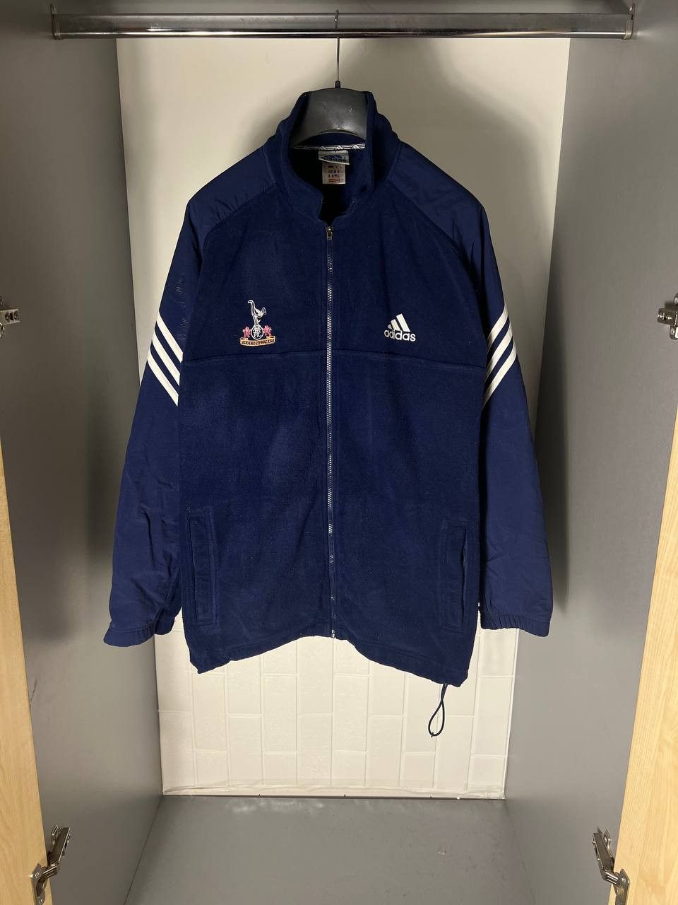 Adidas VINTAGE ADIDAS FC TOTTENHAM HOTSPUR ENGLAND SOCCER JACKET Size US L / EU 52-54 / 3 - 1 Thumbnail