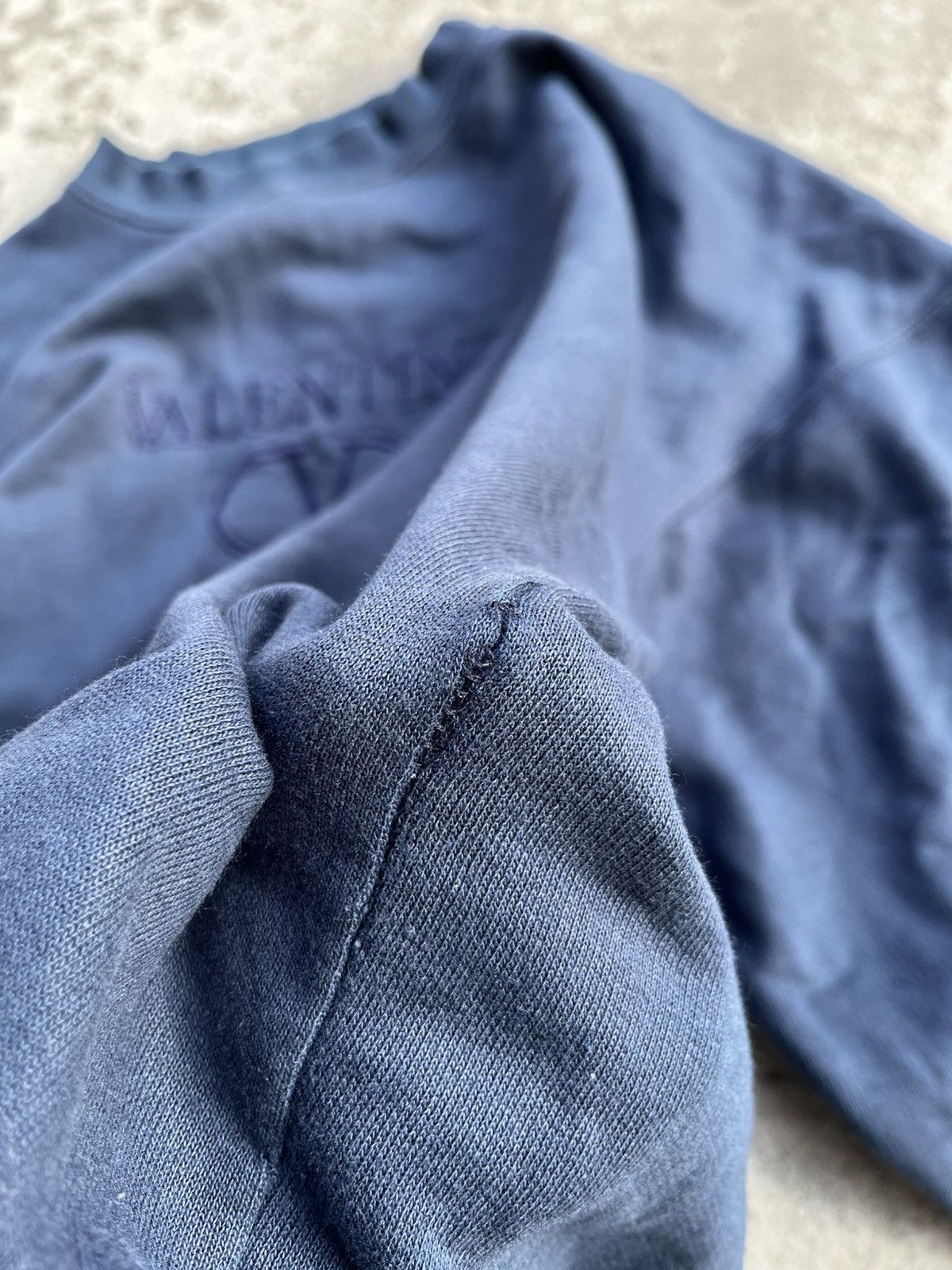 Japanese Brand × Valentino × Vintage 90s Valentino Big Logo Faded Cropped Baggy Boxy Sweatshirt Size US S / EU 44-46 / 1 - 12 Thumbnail
