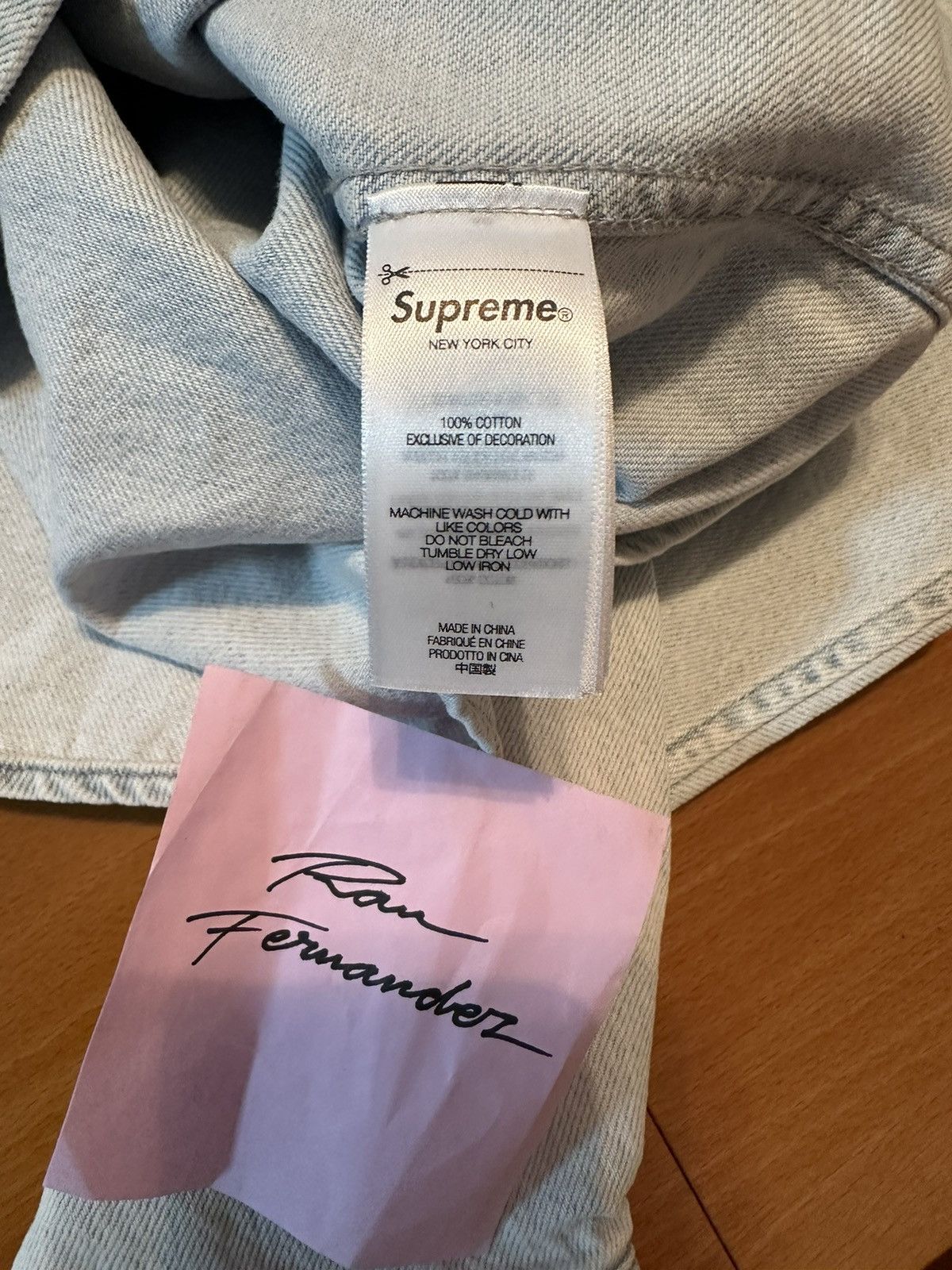 Supreme Supreme small box shirt FW24 washed denim Size US M / EU 48-50 / 2 - 5 Thumbnail