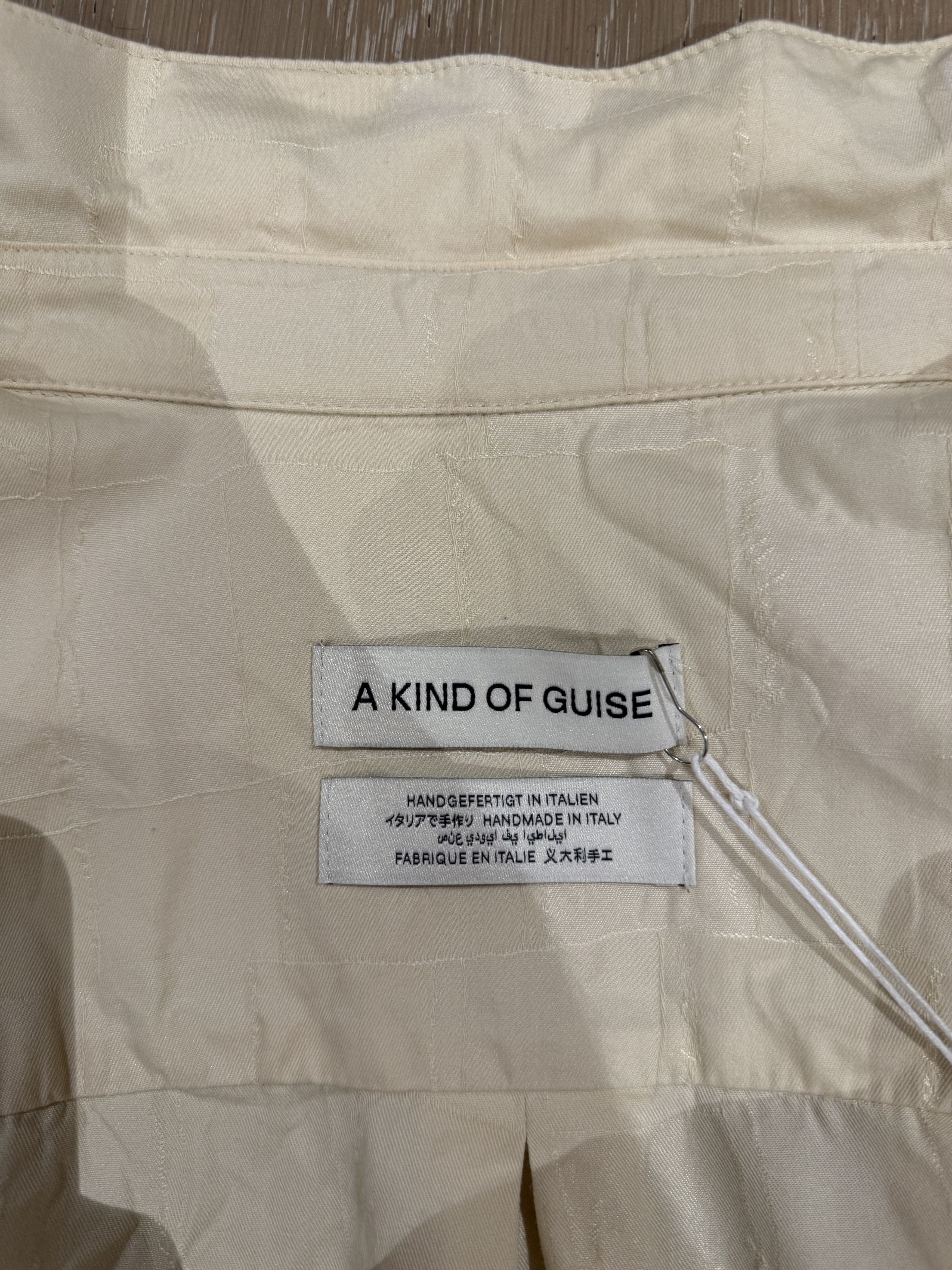 A Kind Of Guise 💚 SS24 A Kind Of Guise Elio Shirt Cubed Ivory Large NEW Size US L / EU 52-54 / 3 - 18 Thumbnail