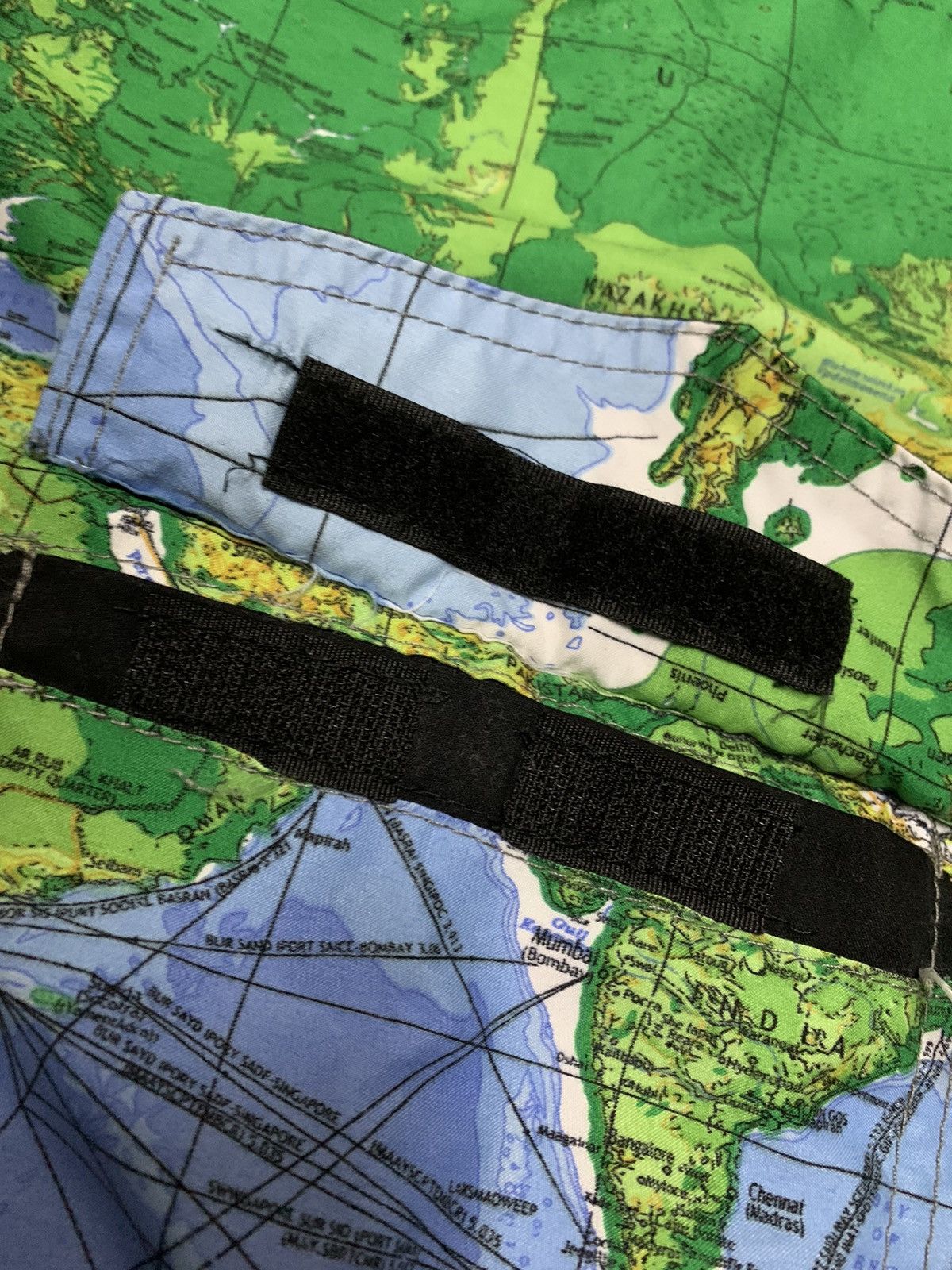 Billabong Billabong World Maps Beach Pants Size US 34 / EU 50 - 11 Thumbnail
