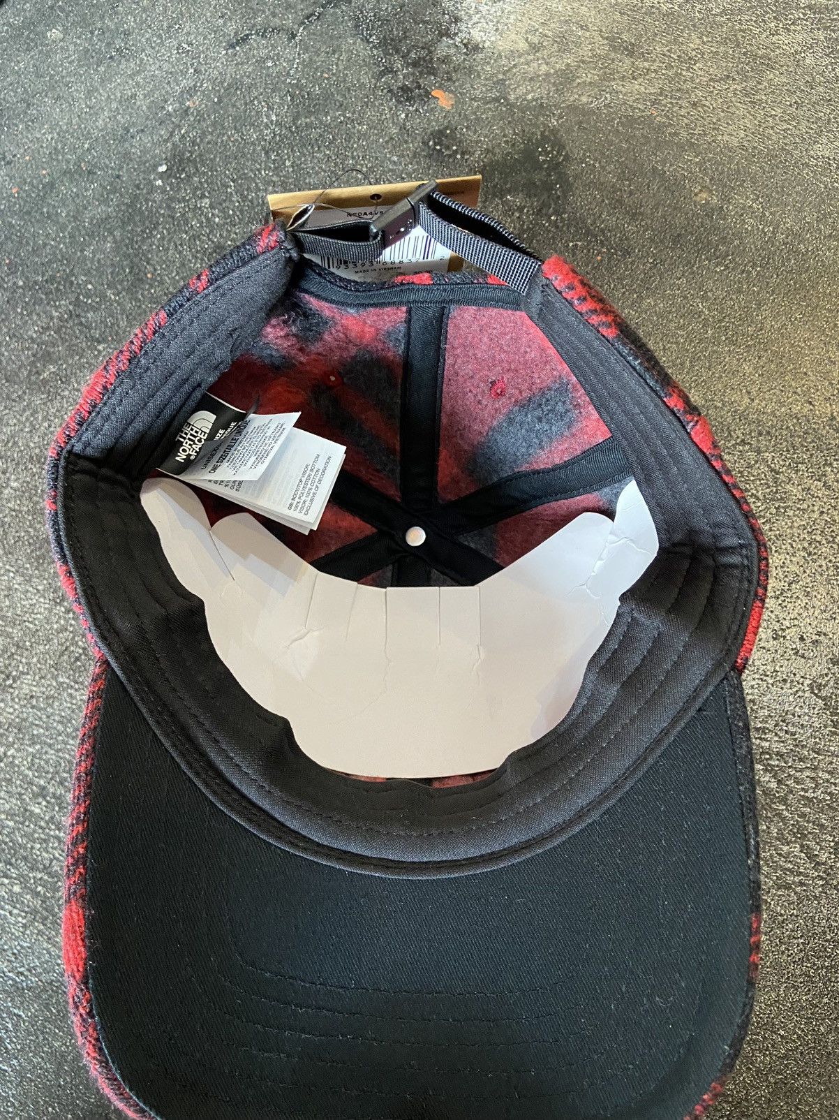 The North Face The North Face Gordon Plaid Ball Cap Red / Black Size ONE SIZE - 4 Thumbnail