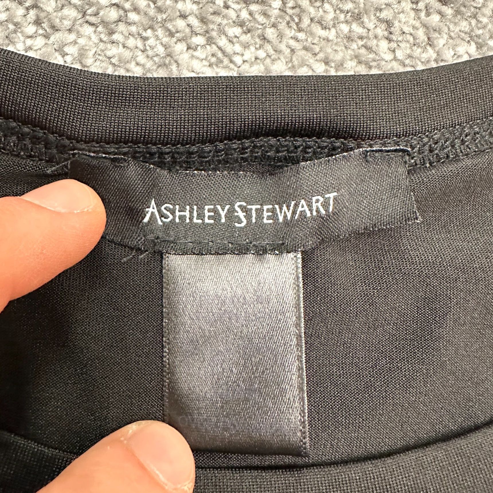 Vintage Ashley Stewart Tank Top Womens 14/16 Black Round Neck Sleeveless Knit Polyester Basic Tank Casual Workwear Size XL / US 12-14 / IT 48-50 - 6 Thumbnail