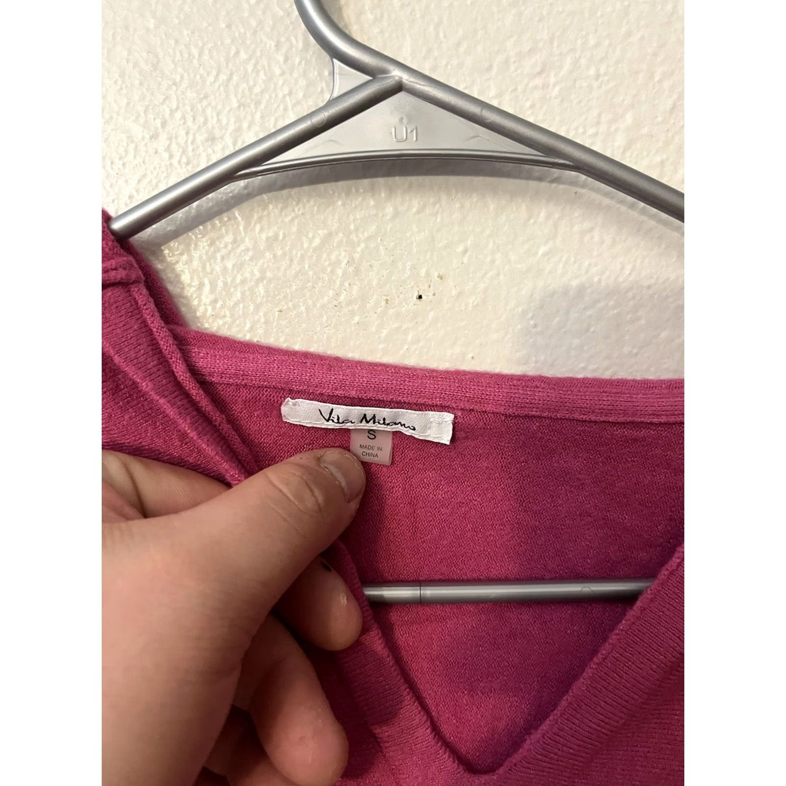 Vintage Vila Milano Sweater Women’s Small Pink Hooded V Neck Long Sleeve Cotton Blend Size S / US 4 / IT 40 - 4 Thumbnail