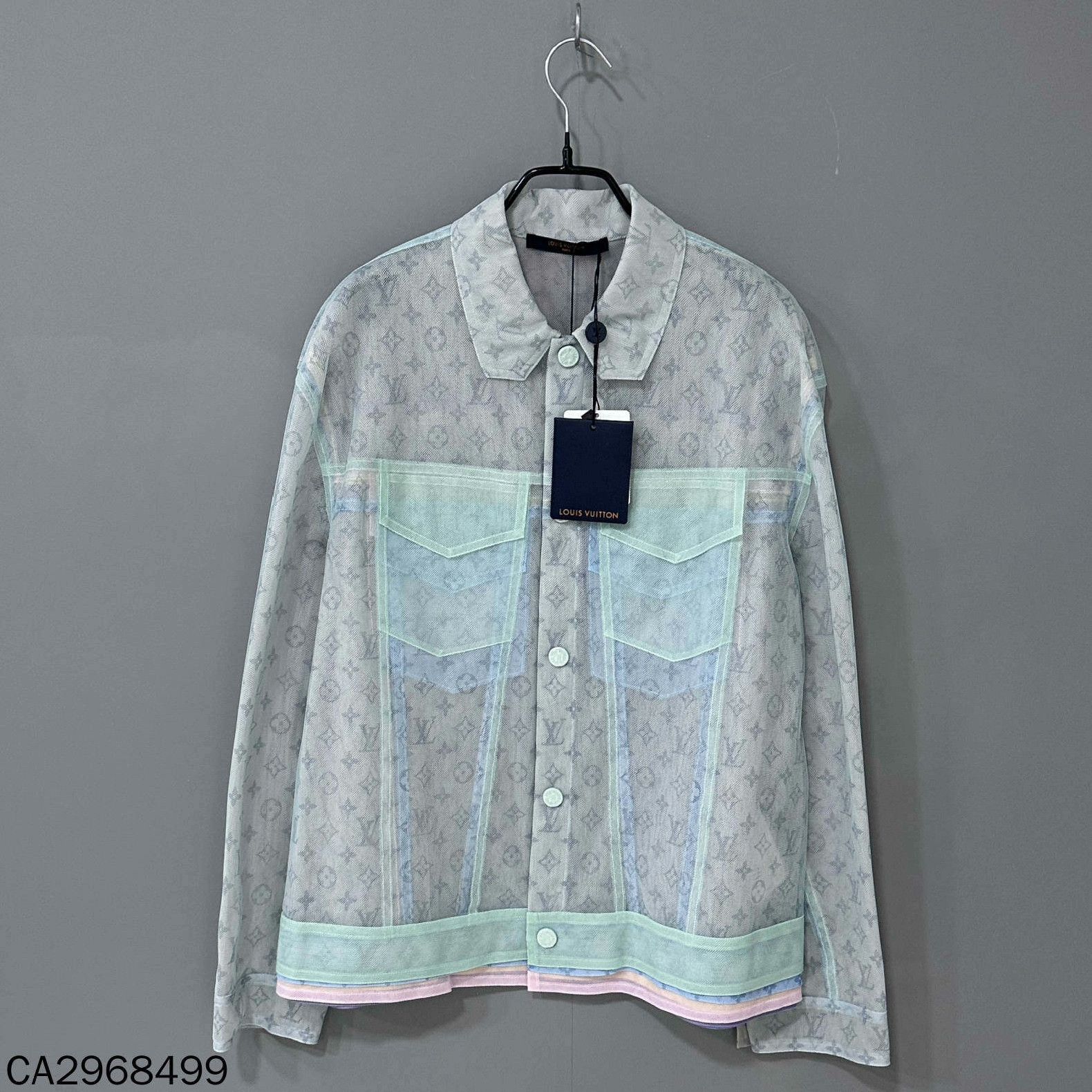 Louis Vuitton Louis Vuitton Light Jacket L Men Size US L / EU 52-54 / 3 - 1 Thumbnail