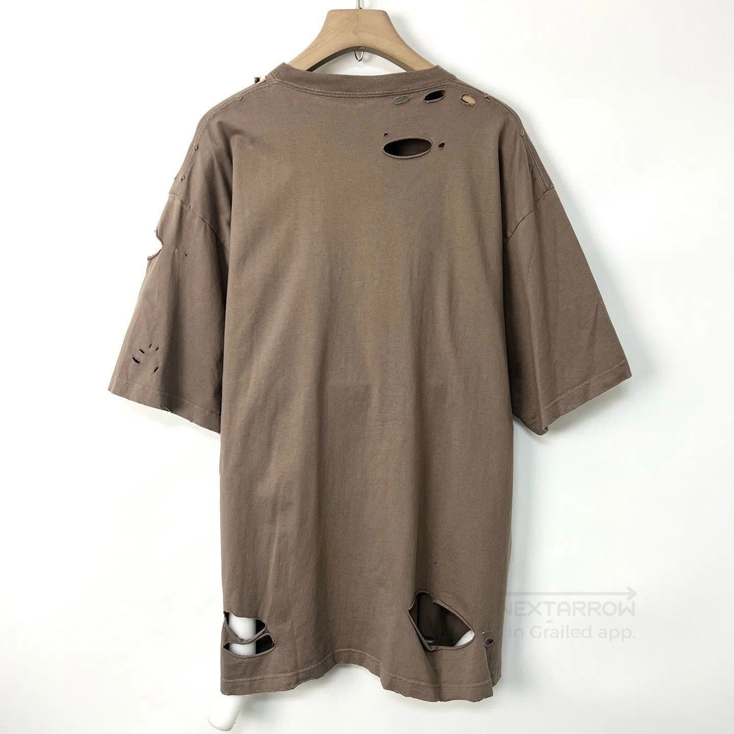 Balenciaga Balenciaga Large Hole Logo Print Crewneck T-shirt. Size XS / US 0-2 / IT 36-38 - 2 Thumbnail