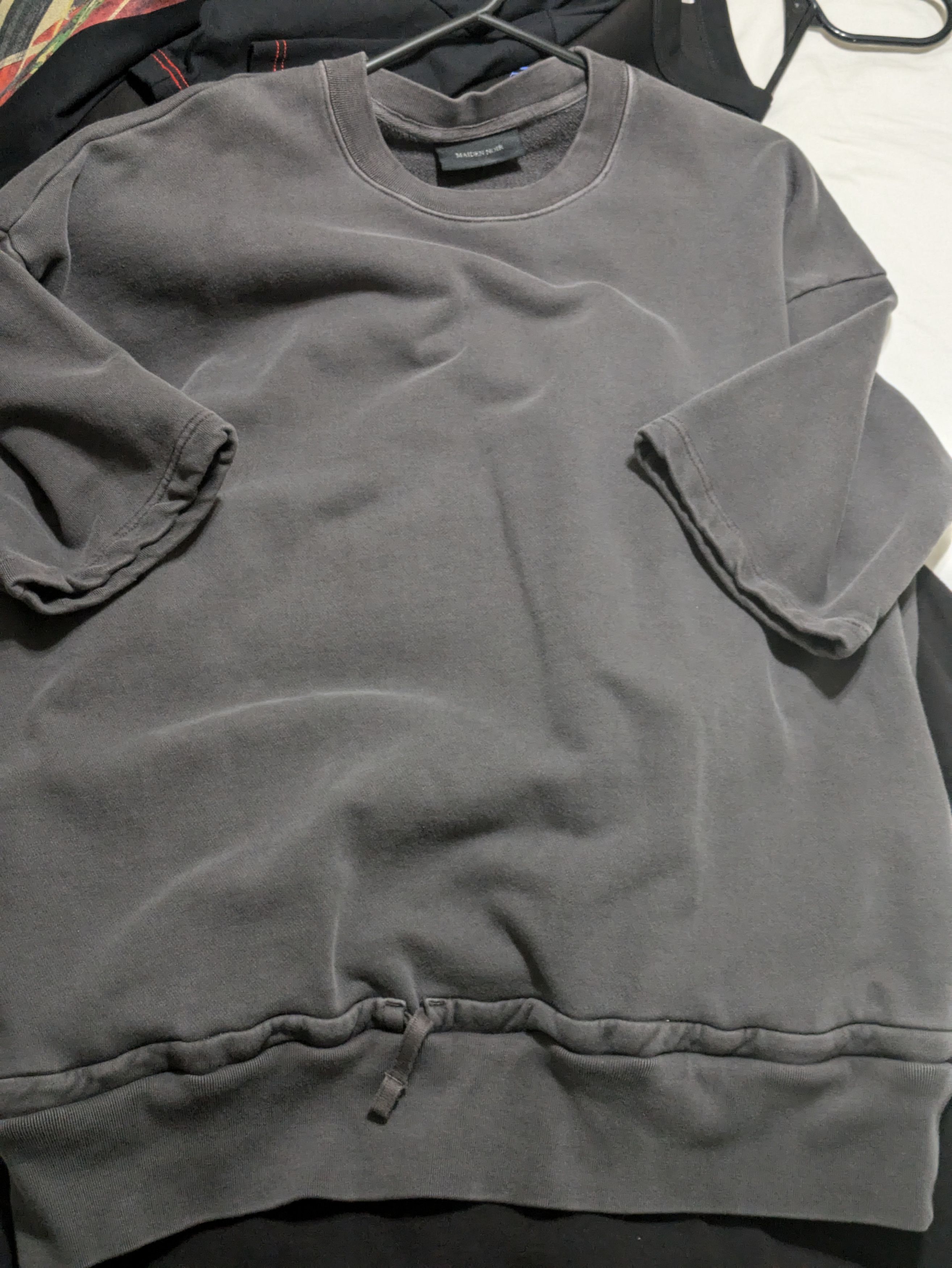 Maiden Noir Maiden Noir Short sleeve sweatshirt w/ pockets Size US L / EU 52-54 / 3 - 2 Thumbnail