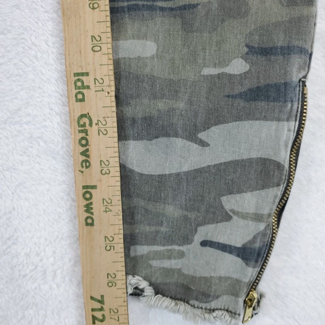 Express Express Jeans Camouflage Ankle Zip Legging Women 6R Midsize Stretch Y2K Gorpcore Size 28" / US 6 / IT 42 - 7 Thumbnail