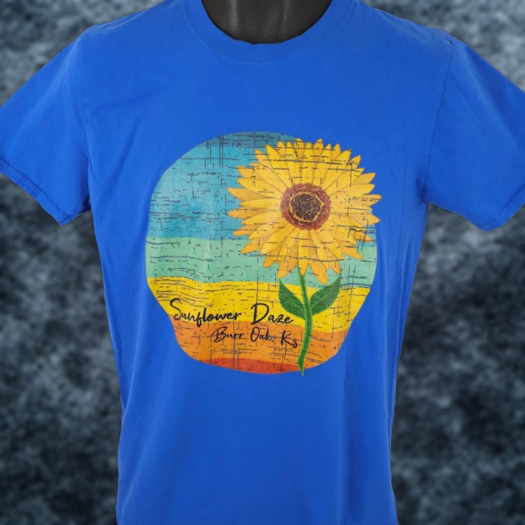 Gildan Sunflower Daze T Shirt Mens Size Medium Blue Burr Oak Kansas Souvenir Tee Size US M / EU 48-50 / 2 - 1 Thumbnail