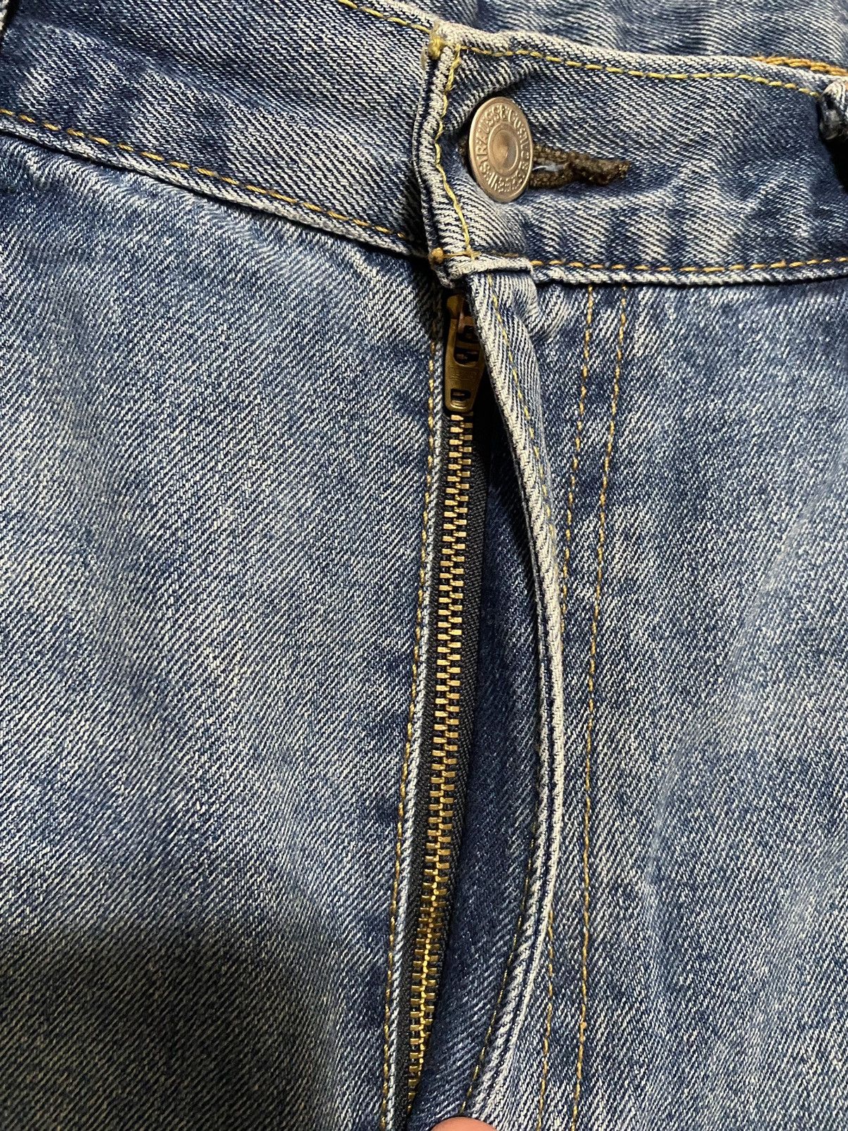 Levi's Vintage Levi’s 569 short jorts Baggy Y2K skater Size US 34 / EU 50 - 7 Thumbnail