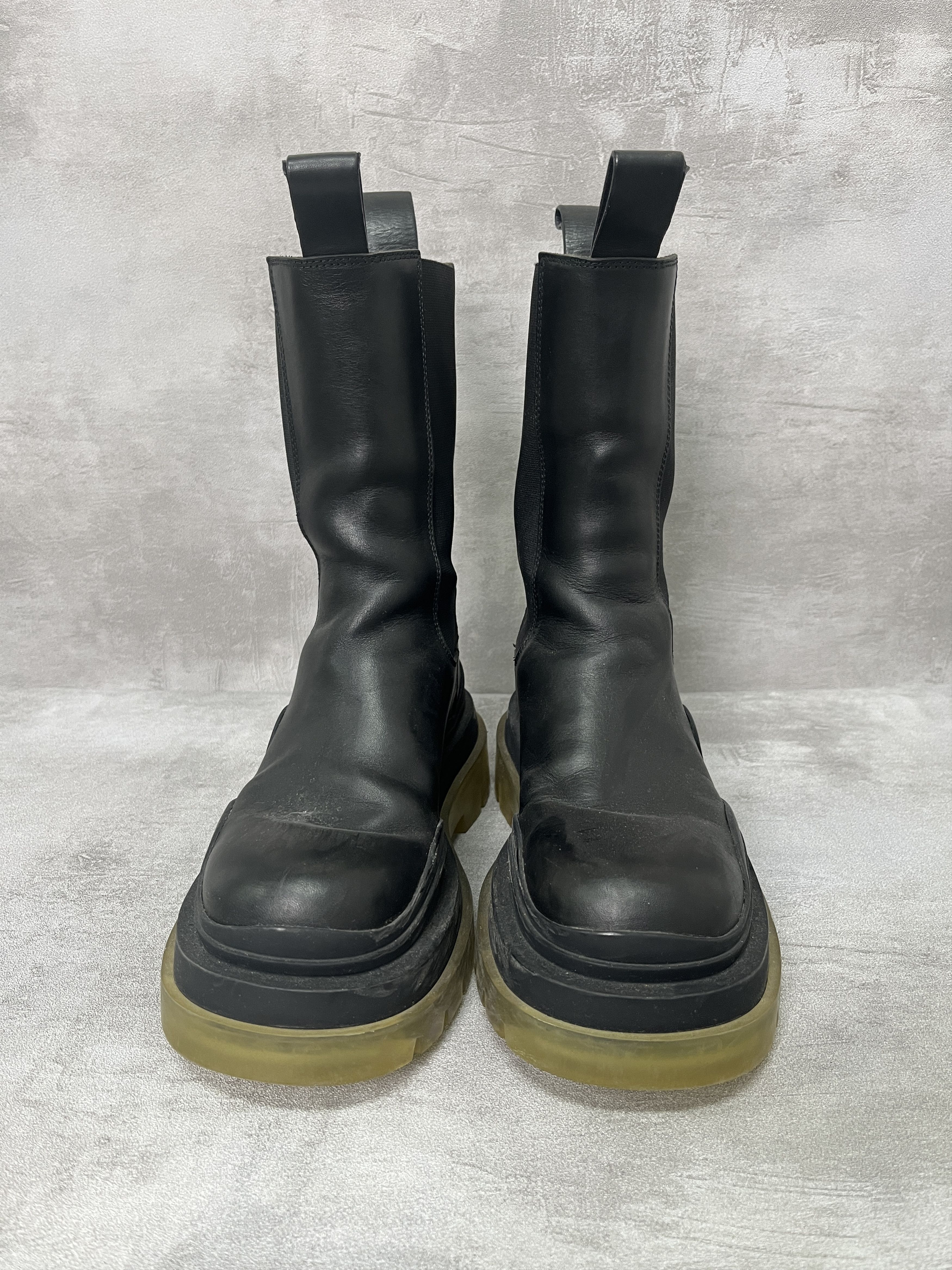Bottega Veneta Bottega Veneta Black Tire Chelsea Leather Boots Size US 4.5 / IT 34.5 - 2 Thumbnail