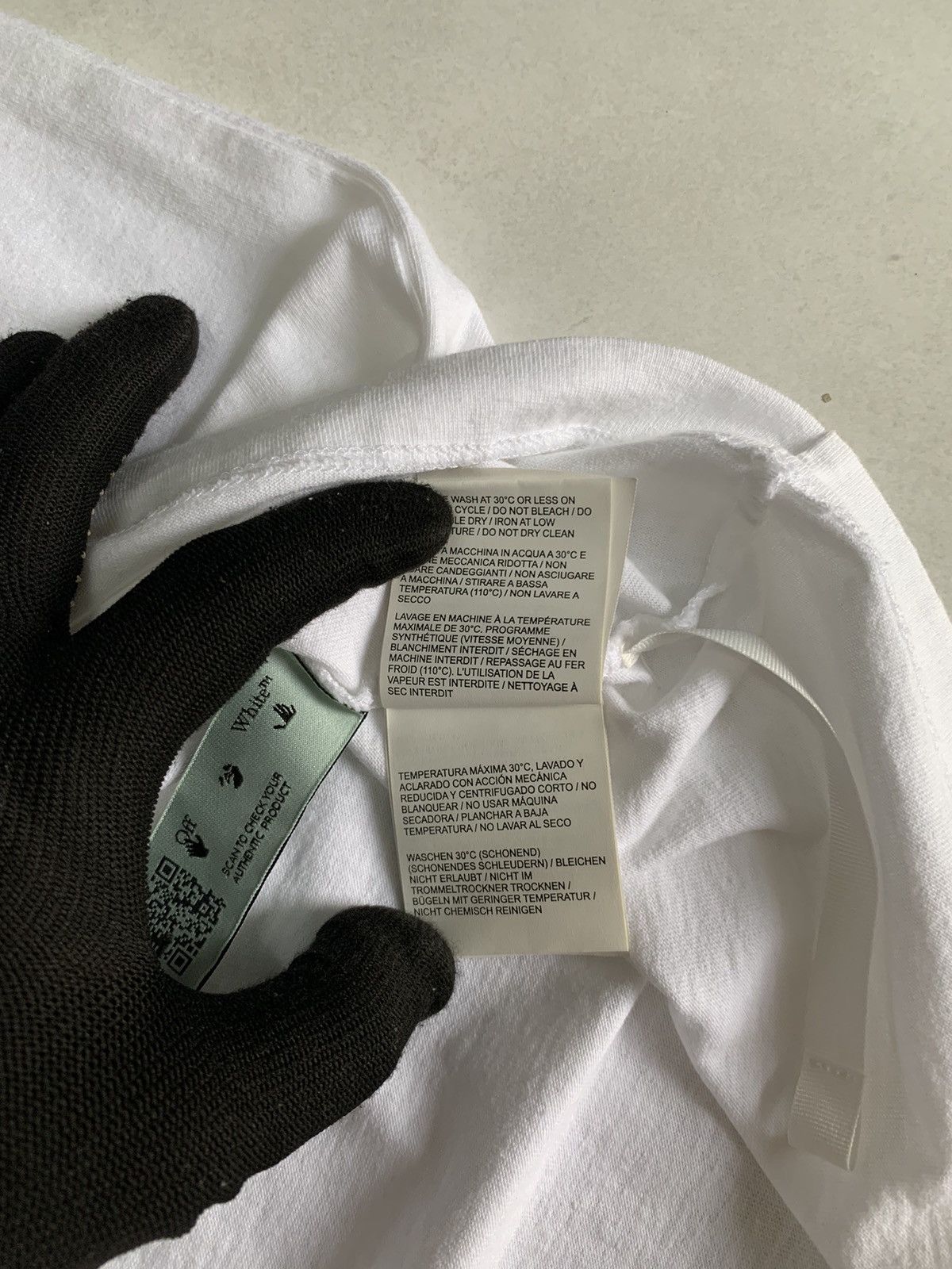 Off-White Off-White White and Red Stencil Arrows Oversized T-Shirt Size US M / EU 48-50 / 2 - 7 Thumbnail