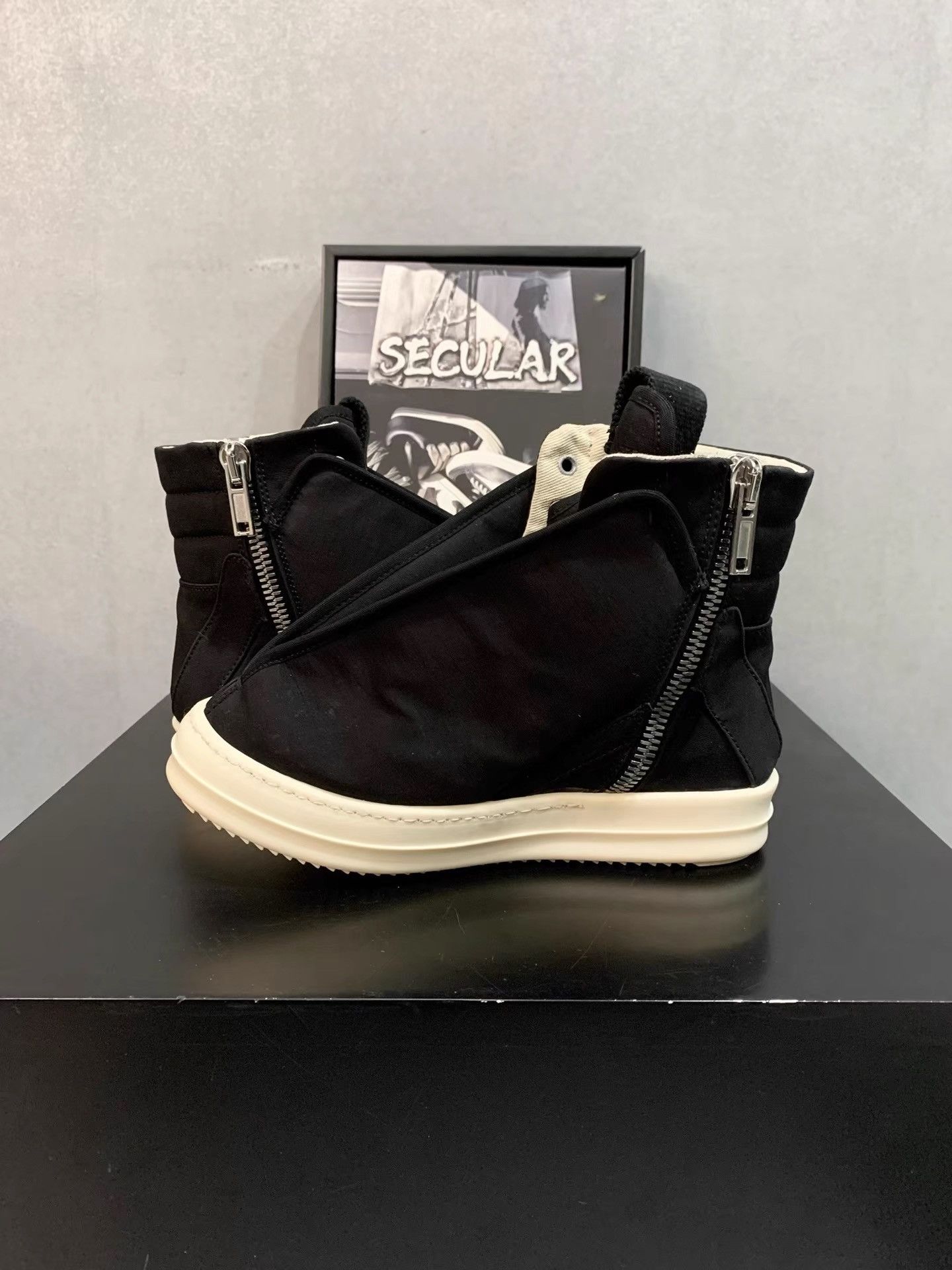 Rick Owens Rick Owens Hoofdunk Boots K34 Size US 6 / IT 36 - 6 Thumbnail