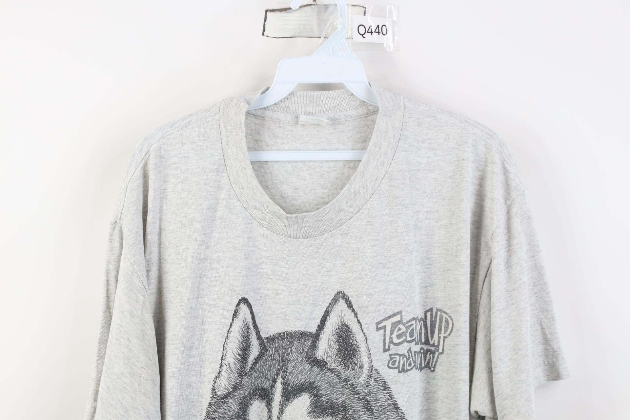 Vintage Vintage 90s Alaskan Husky Dog Racing Sled T-Shirt Gray USA Size US L / EU 52-54 / 3 - 2 Thumbnail