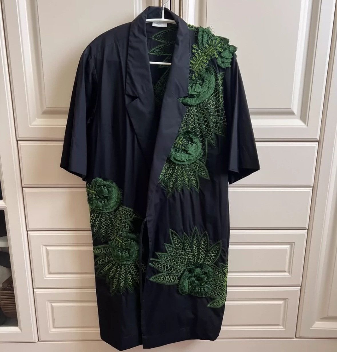 Dries Van Noten Dries van noten Beaded dress coat 2412-Nextarrow Size US S / EU 44-46 / 1 - 3 Thumbnail
