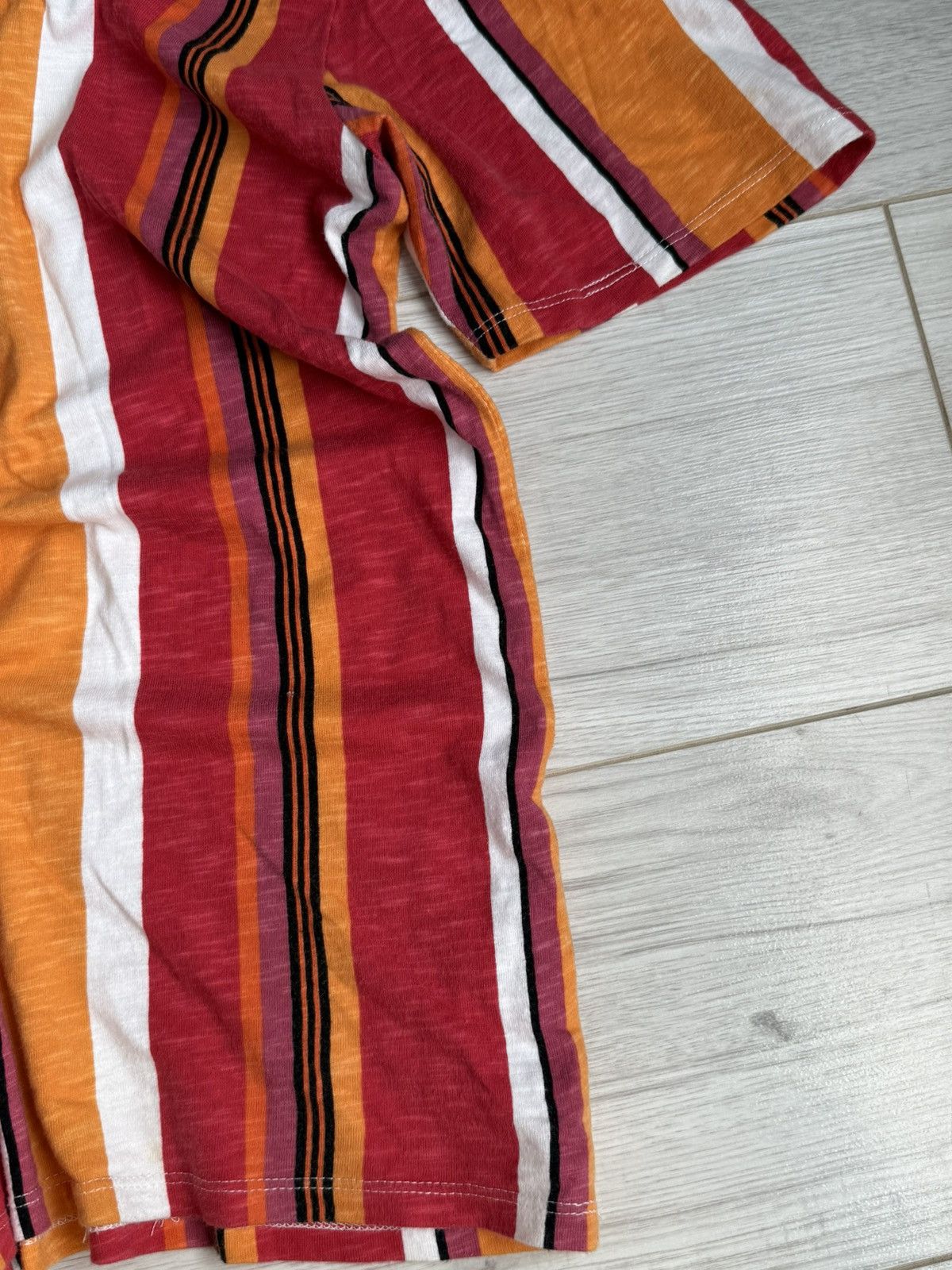 Guess Vintage Striped T-Shirt Guess 90’s rare tee Size US M / EU 48-50 / 2 - 3 Thumbnail